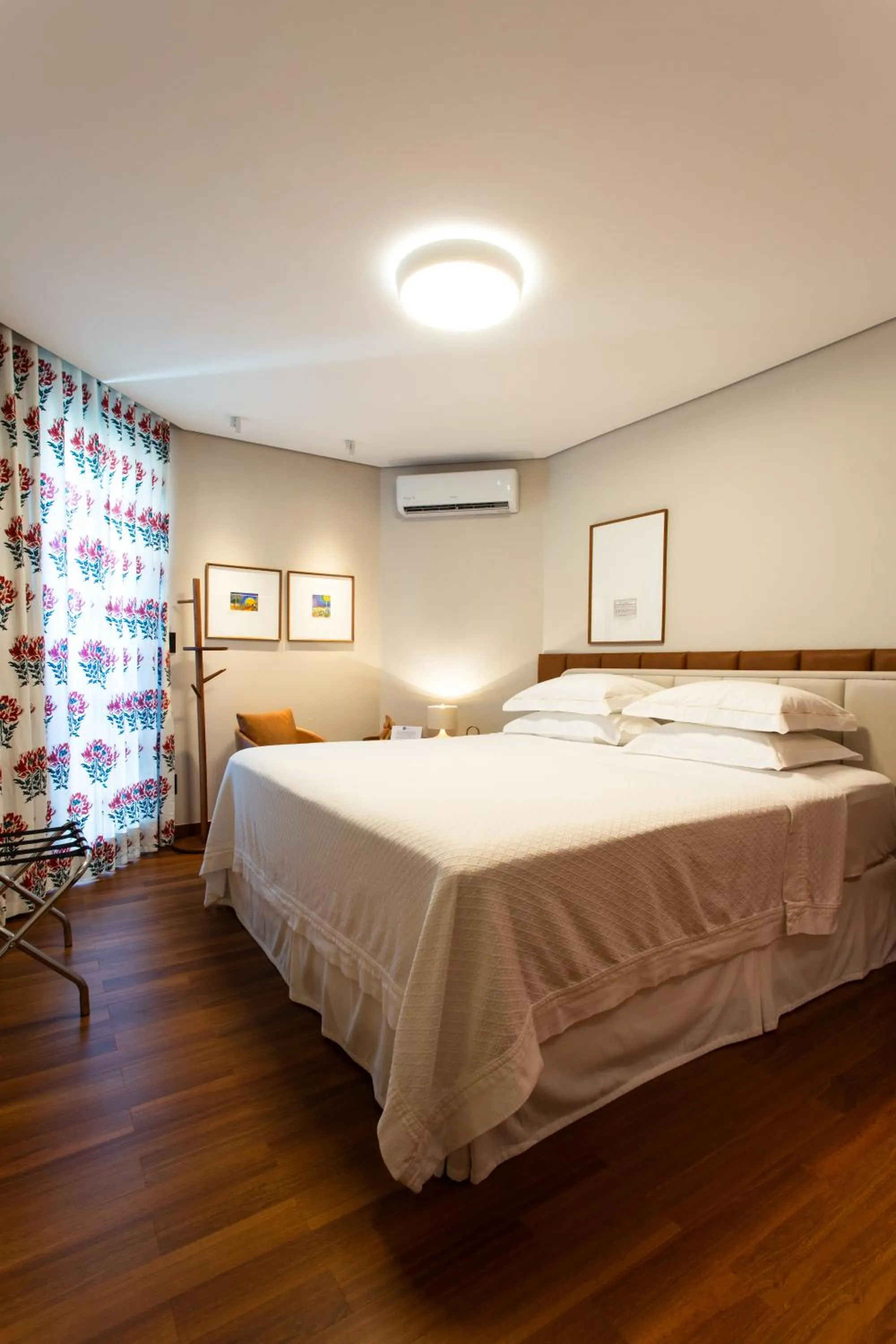 Bed in Livramento Palace Hotel