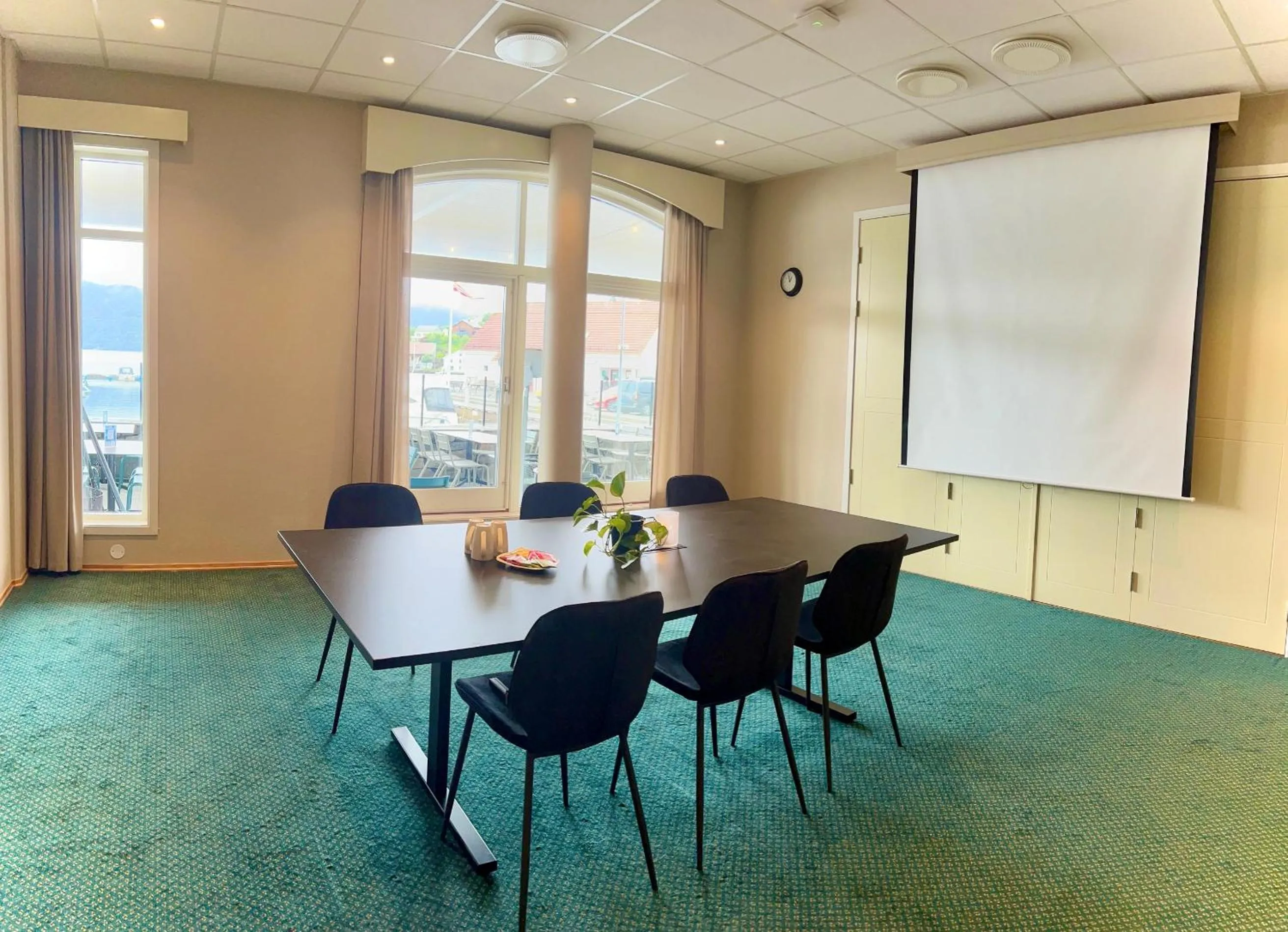 Meeting/conference room in Ryfylke Fjordhotel
