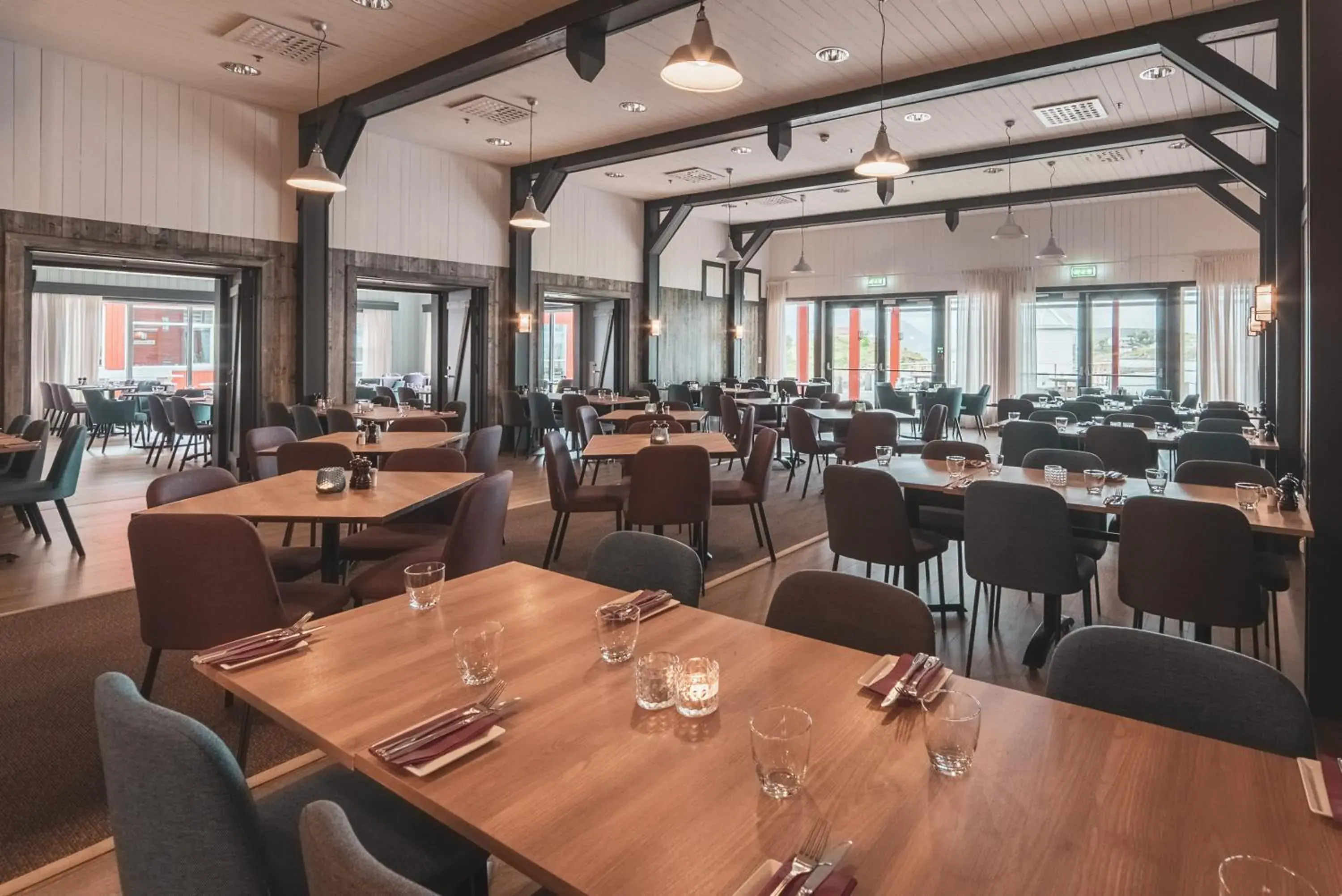 Restaurant/places to eat in Sommarøy Arctic Hotel Tromsø Restaurant/places to eat in Sommarøy Arctic Hotel Tromsø