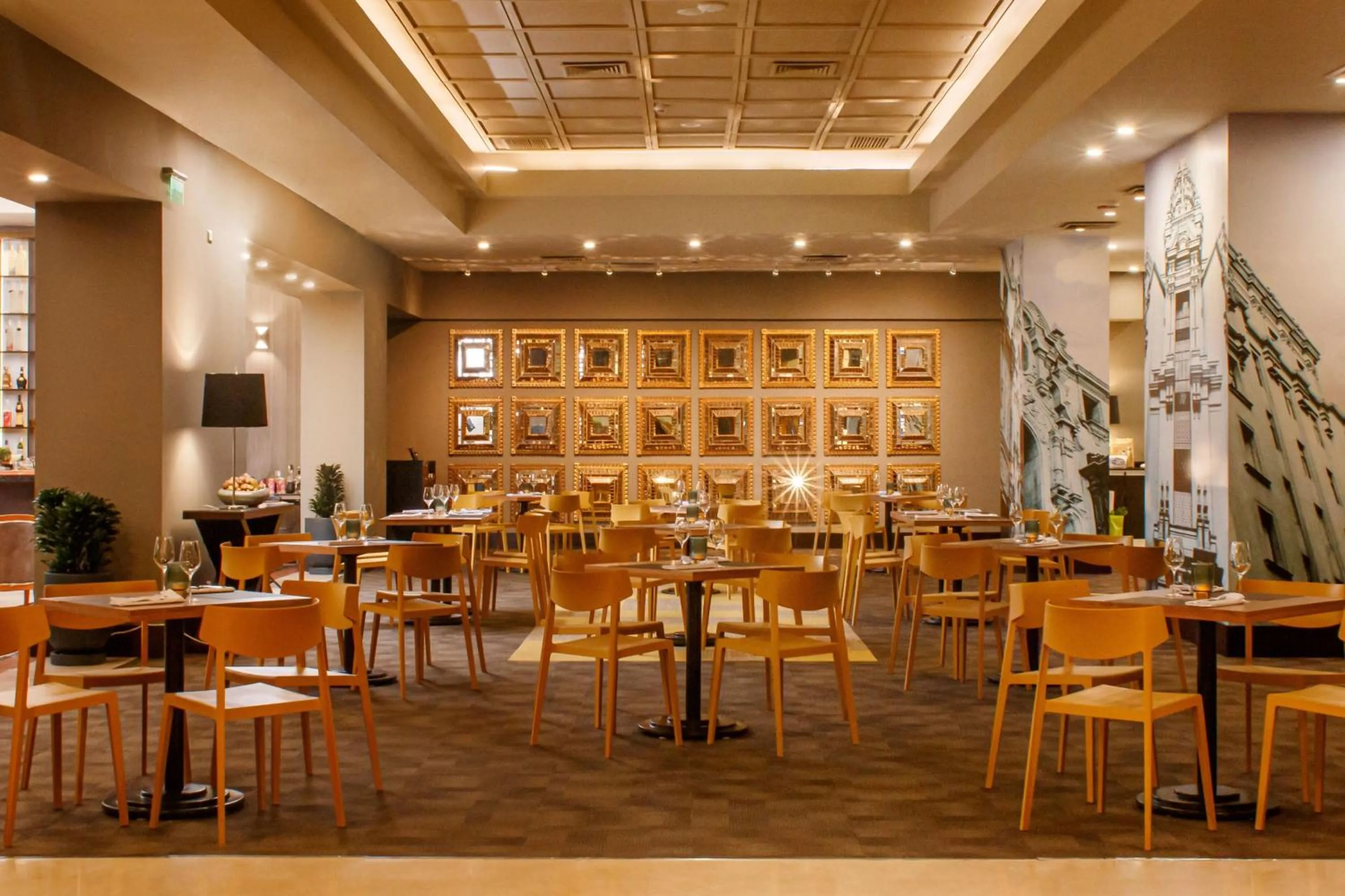 Restaurant/places to eat in Sheraton Lima Historic Center