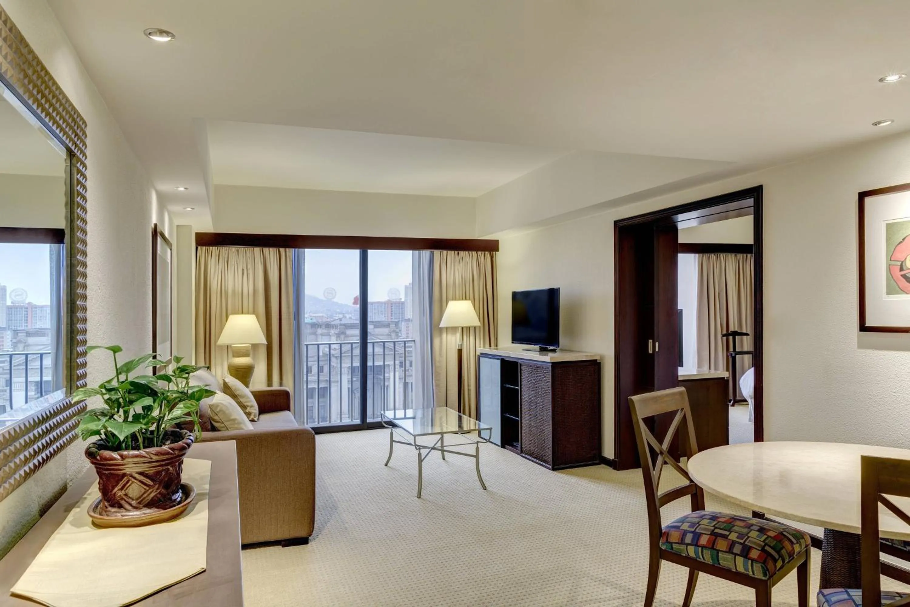 Photo of the whole room in Sheraton Lima Historic Center