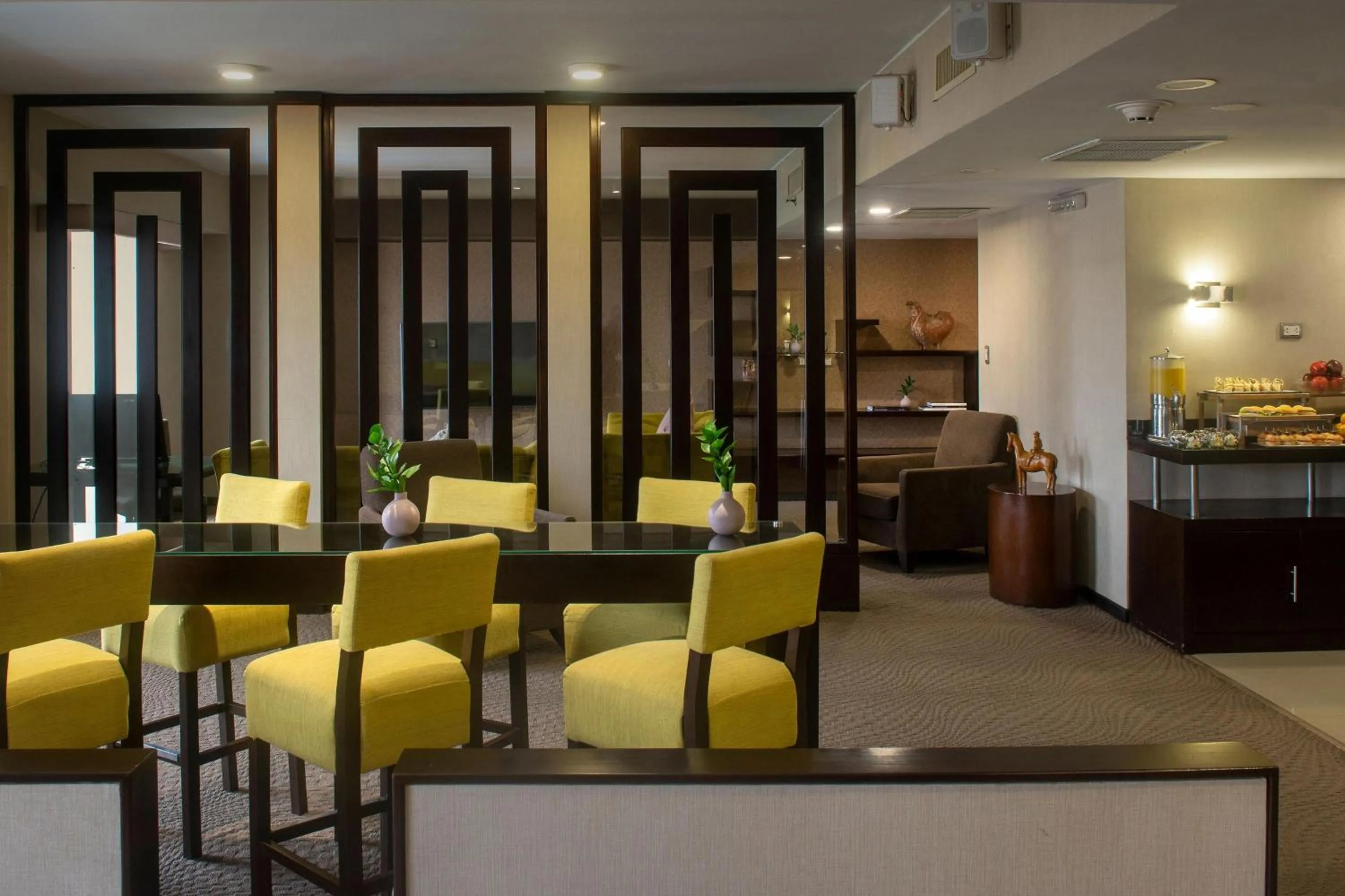 Lounge or bar in Sheraton Lima Historic Center