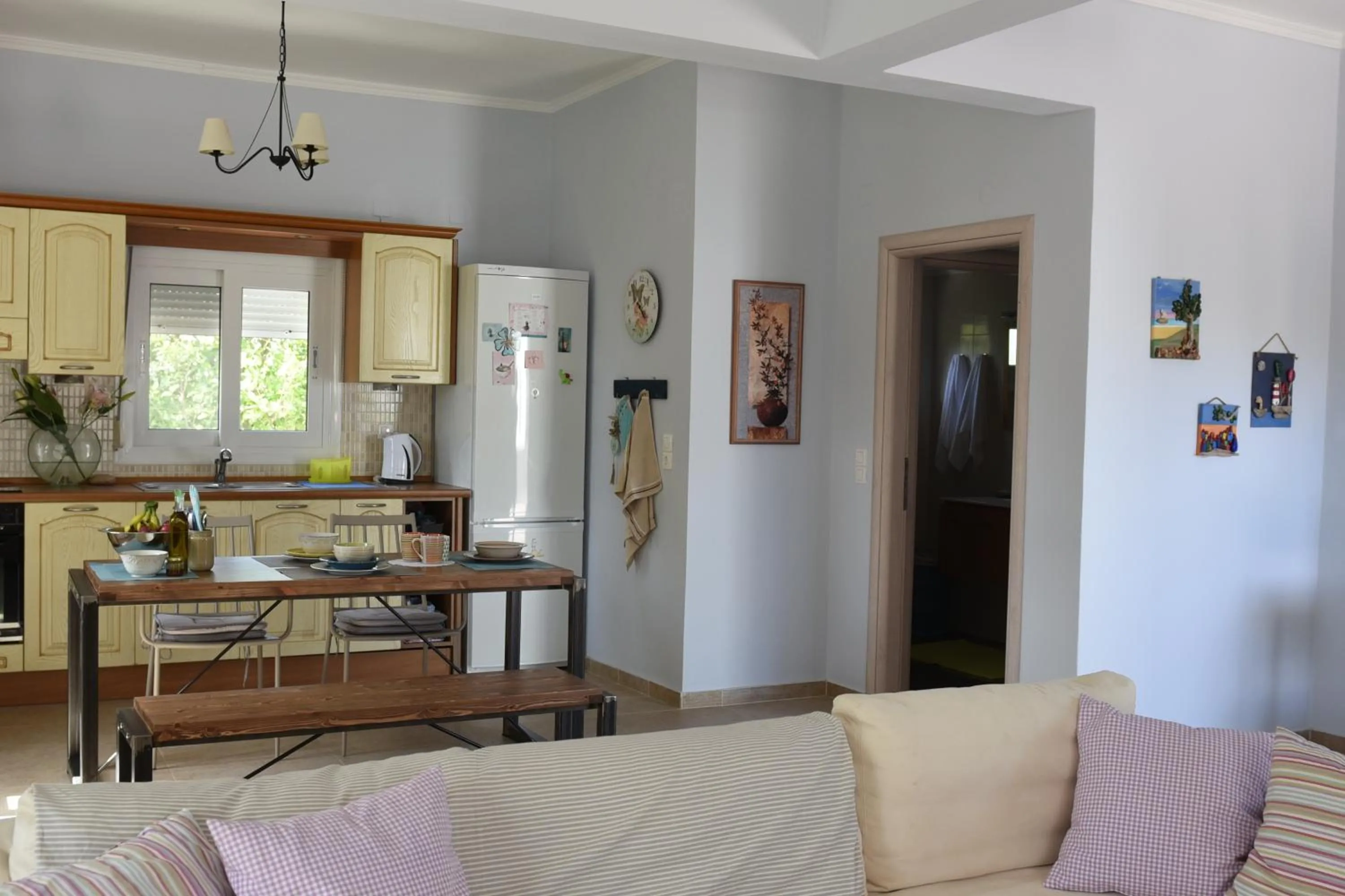 Dining area in Dimitris' & Valentina's Home