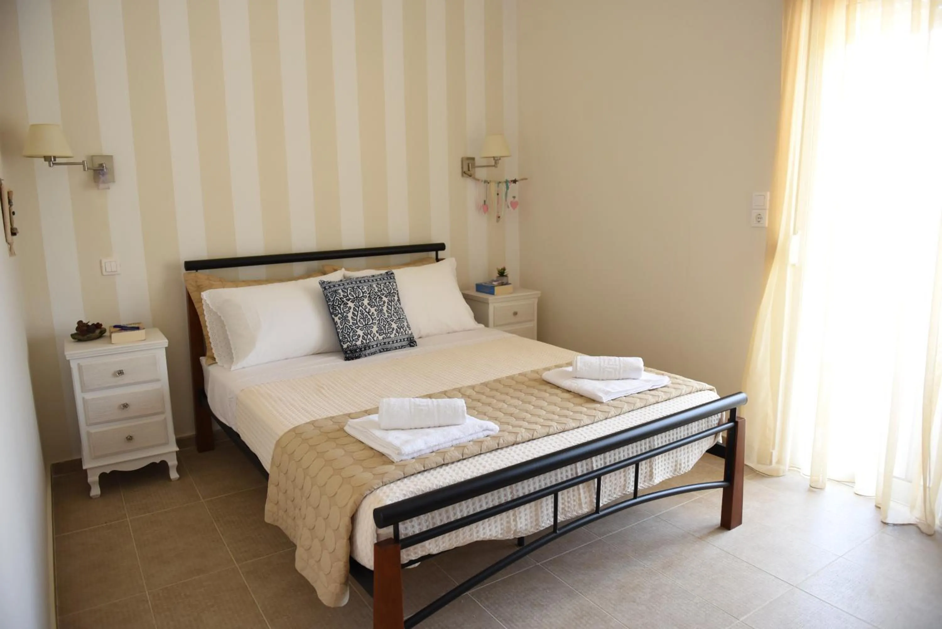 Bedroom, Bed in Dimitris' & Valentina's Home