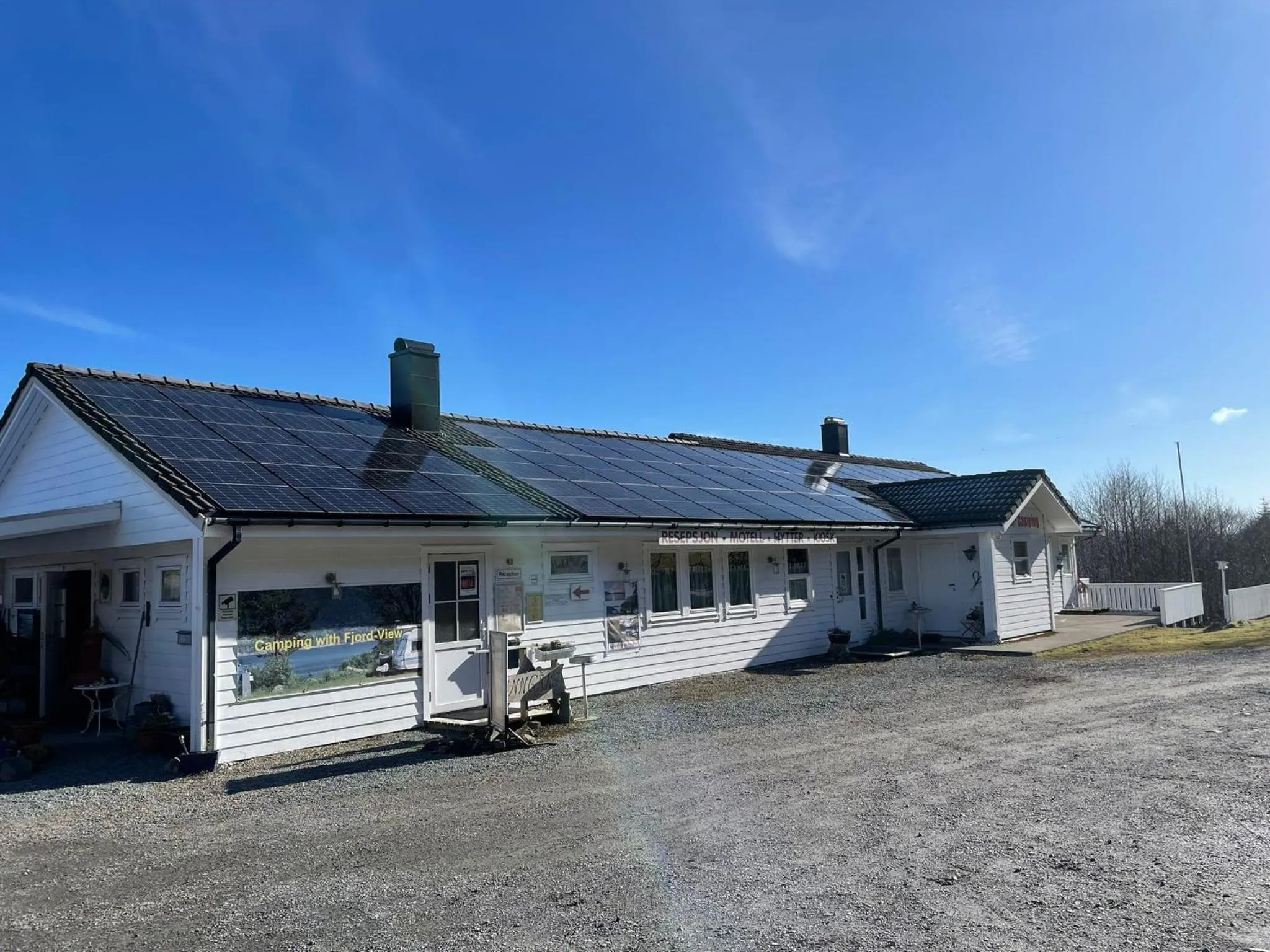 Property building in Langenuen Motel & Camping