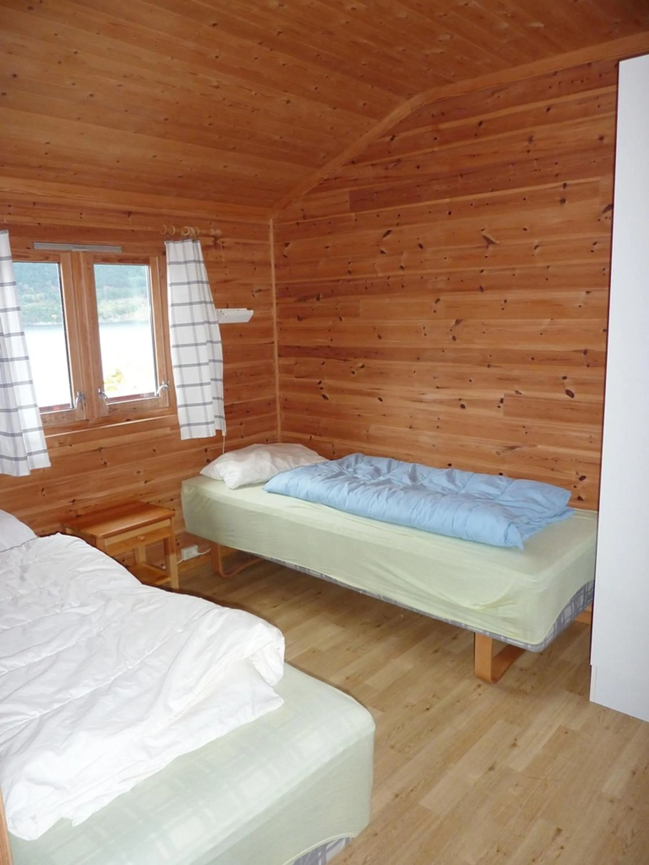 Bedroom, Bed in Langenuen Motel & Camping