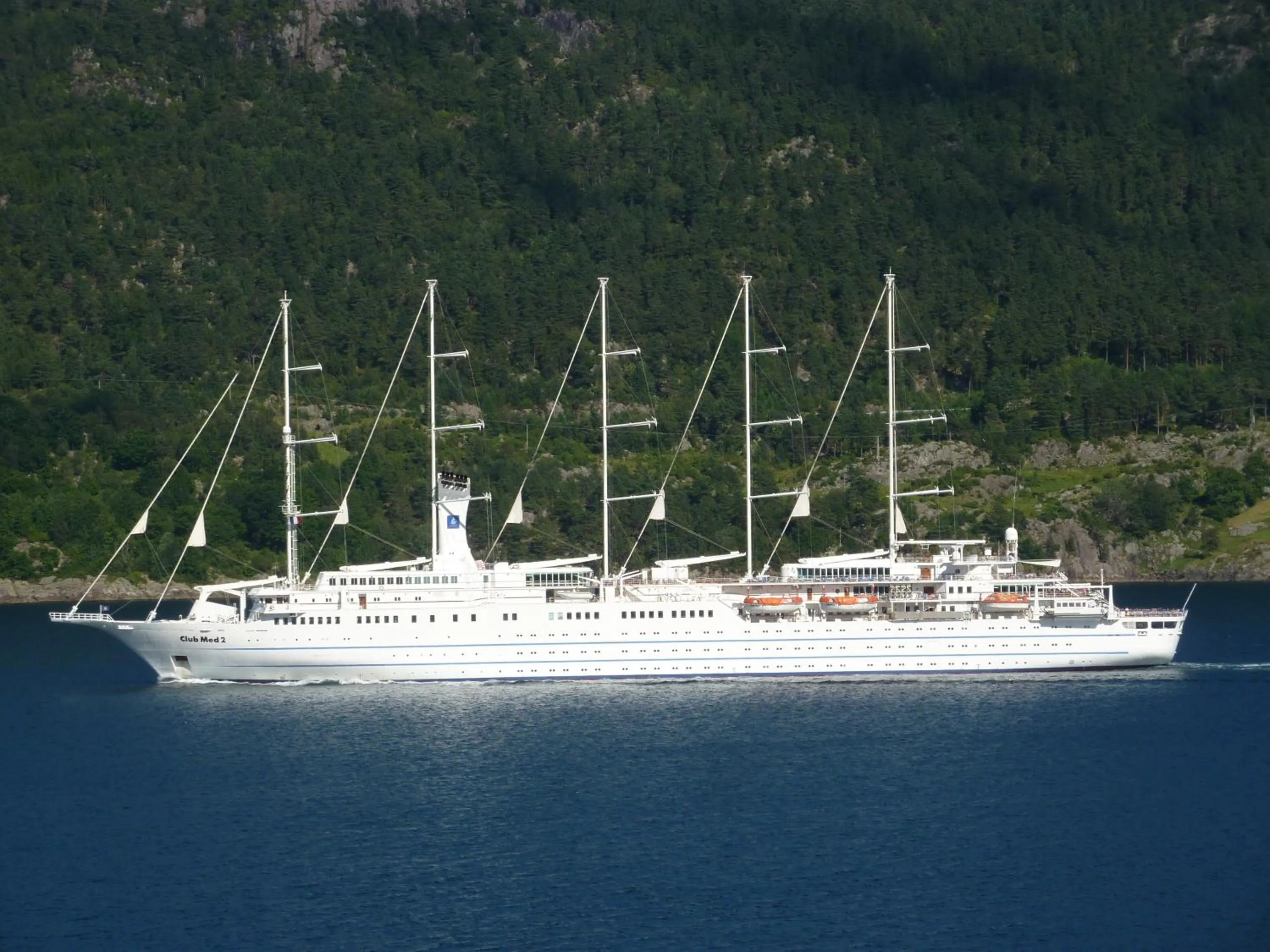 Sea view in Langenuen Motel & Camping