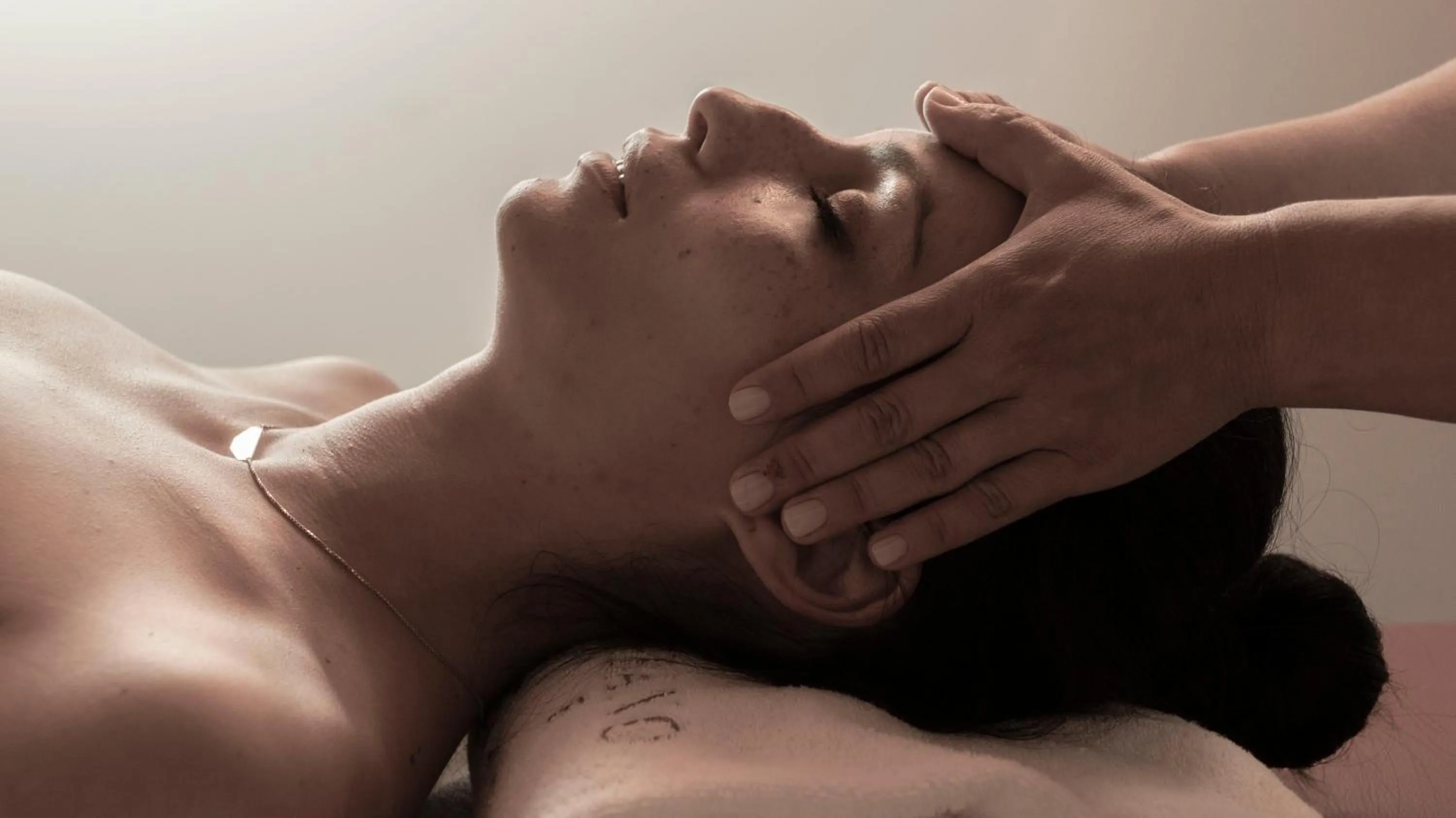 Massage in San Colombano Suites