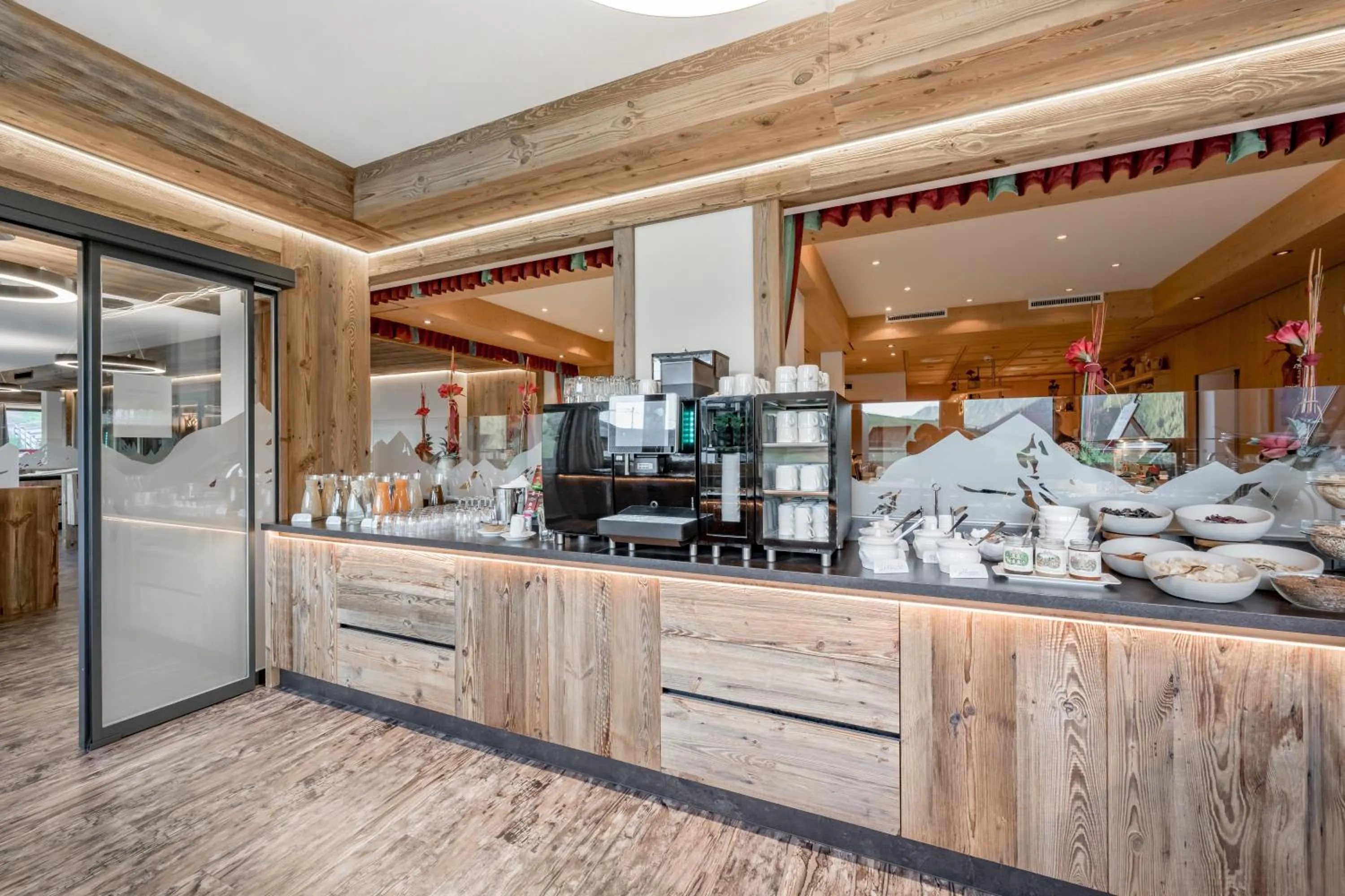 Food and drinks in Hotel Burgstein - alpin & lifestyle