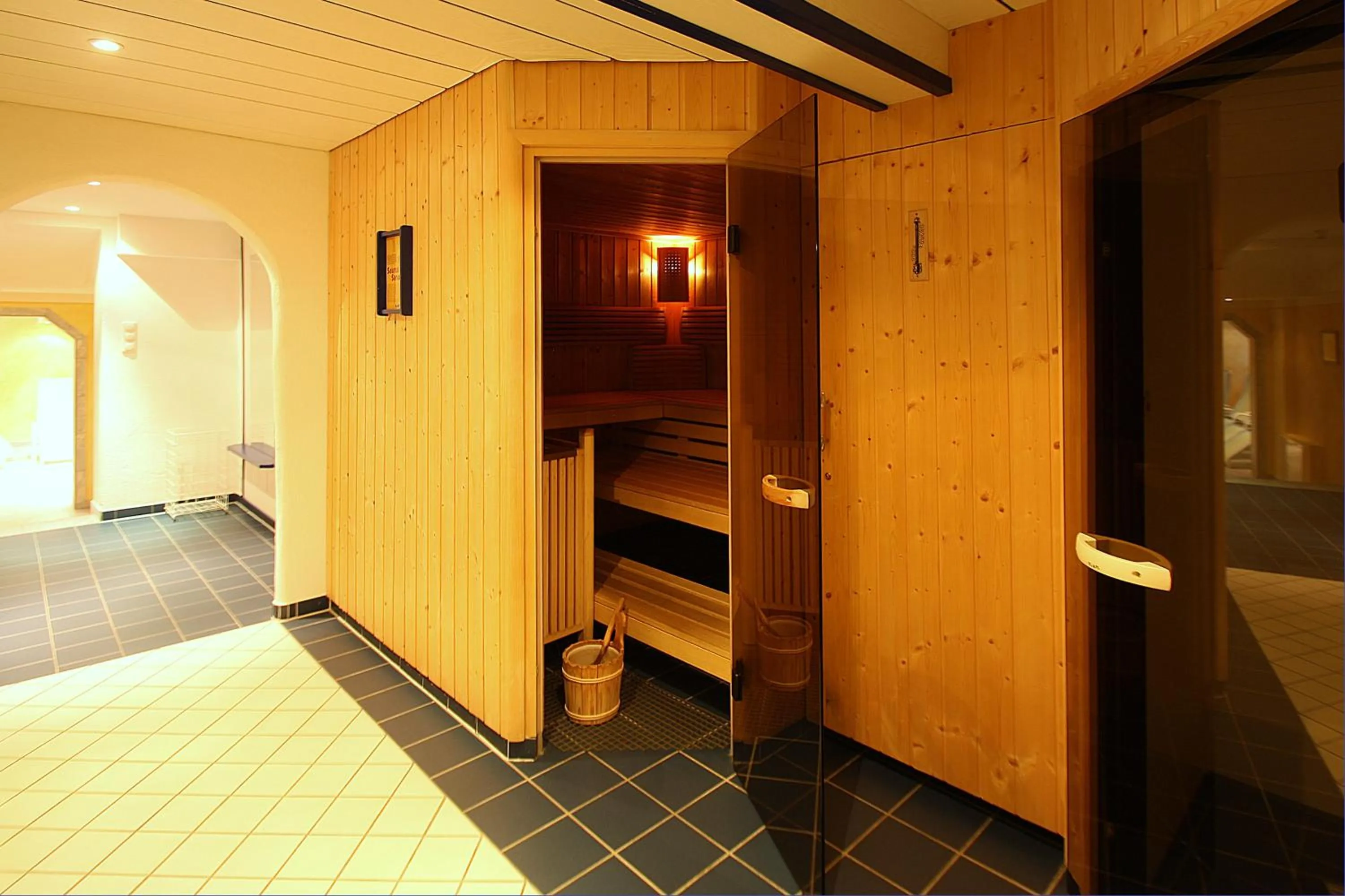 Sauna, Bed in Hotel Burgstein - alpin & lifestyle