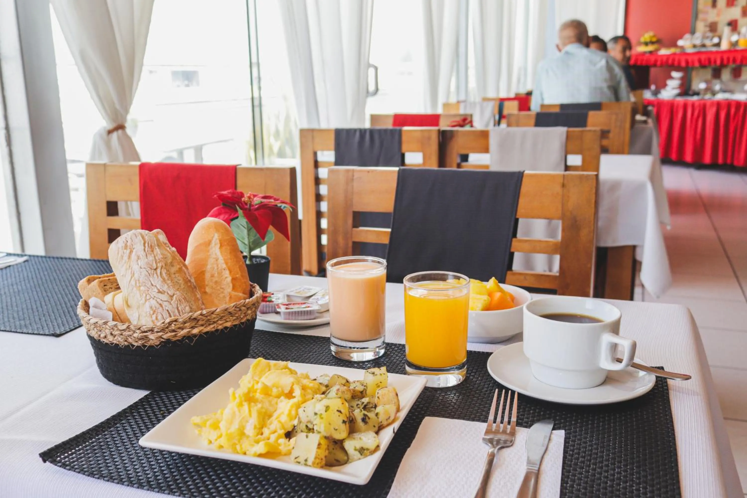 Buffet breakfast in Hotel Boutique Runcu Miraflores
