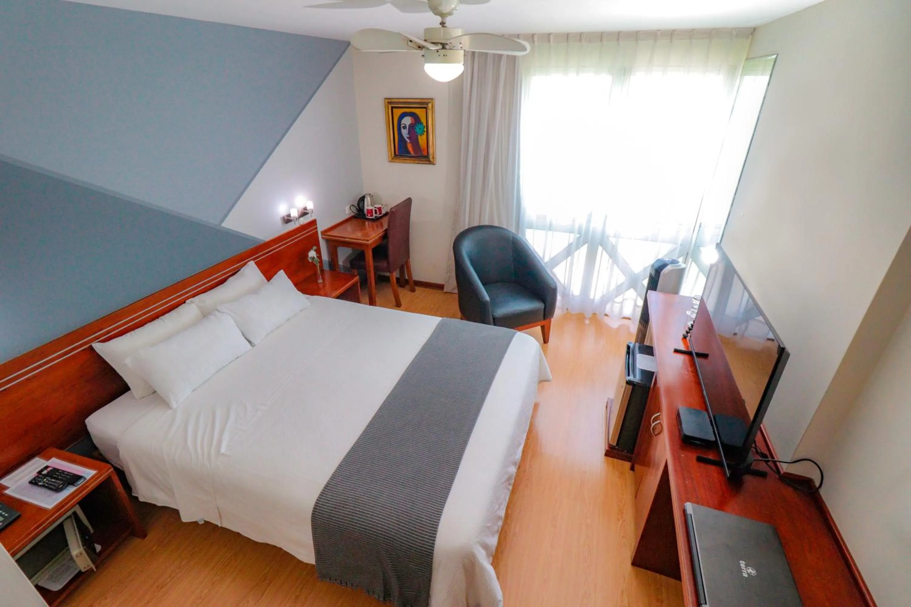 Bedroom, Bed in Hotel Boutique Runcu Miraflores