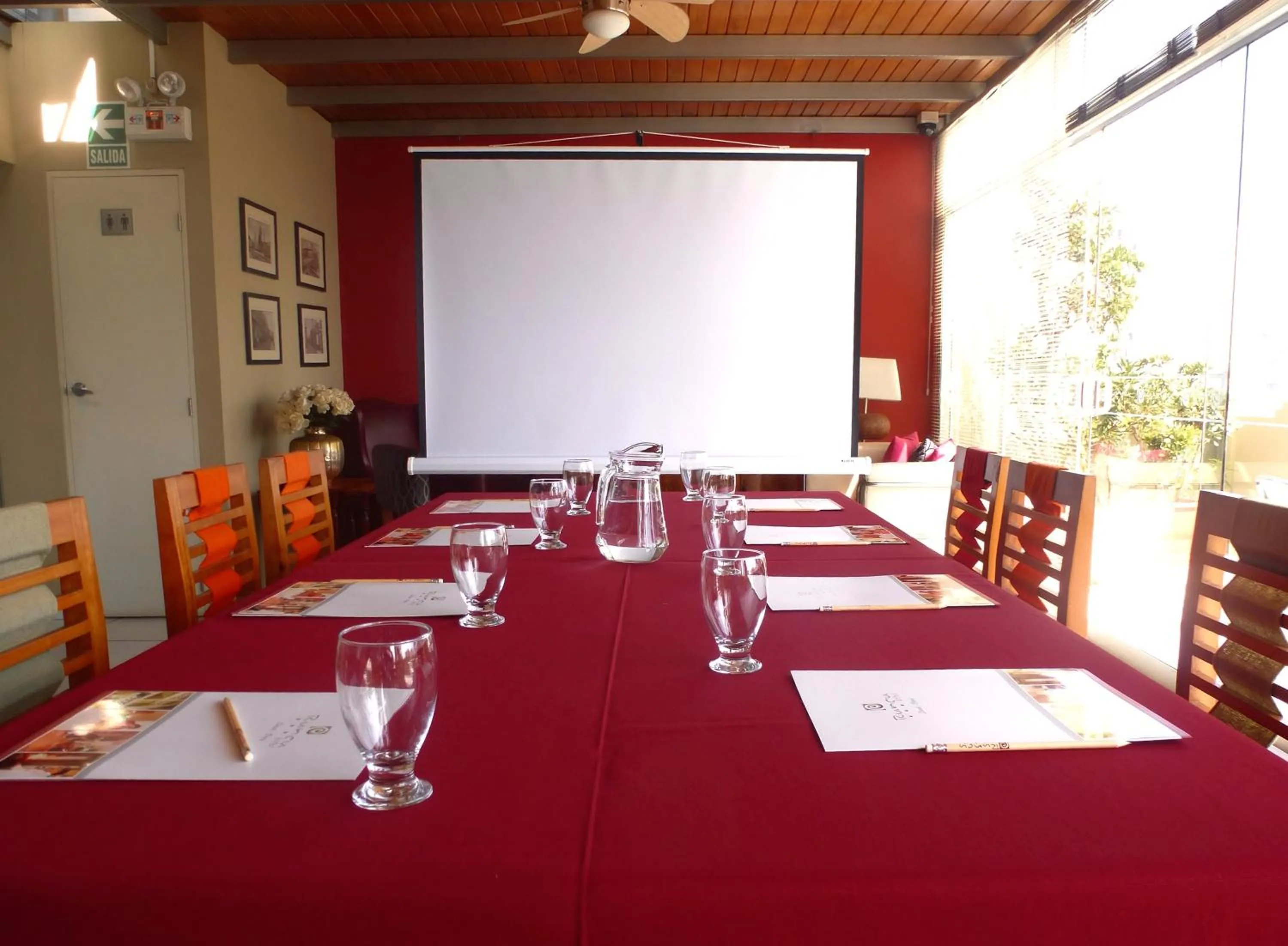 Meeting/conference room in Hotel Boutique Runcu Miraflores