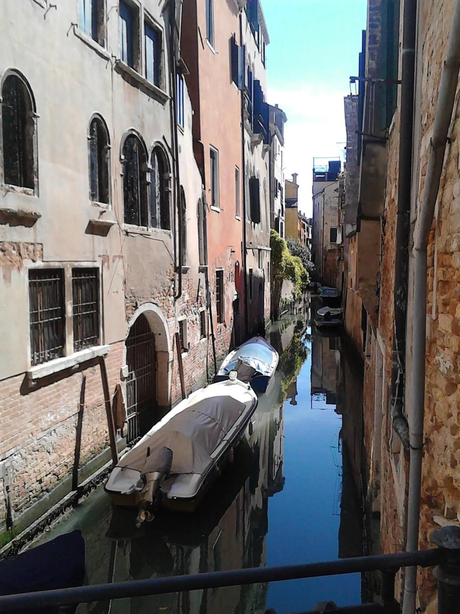 Neighbourhood in San Polo Home