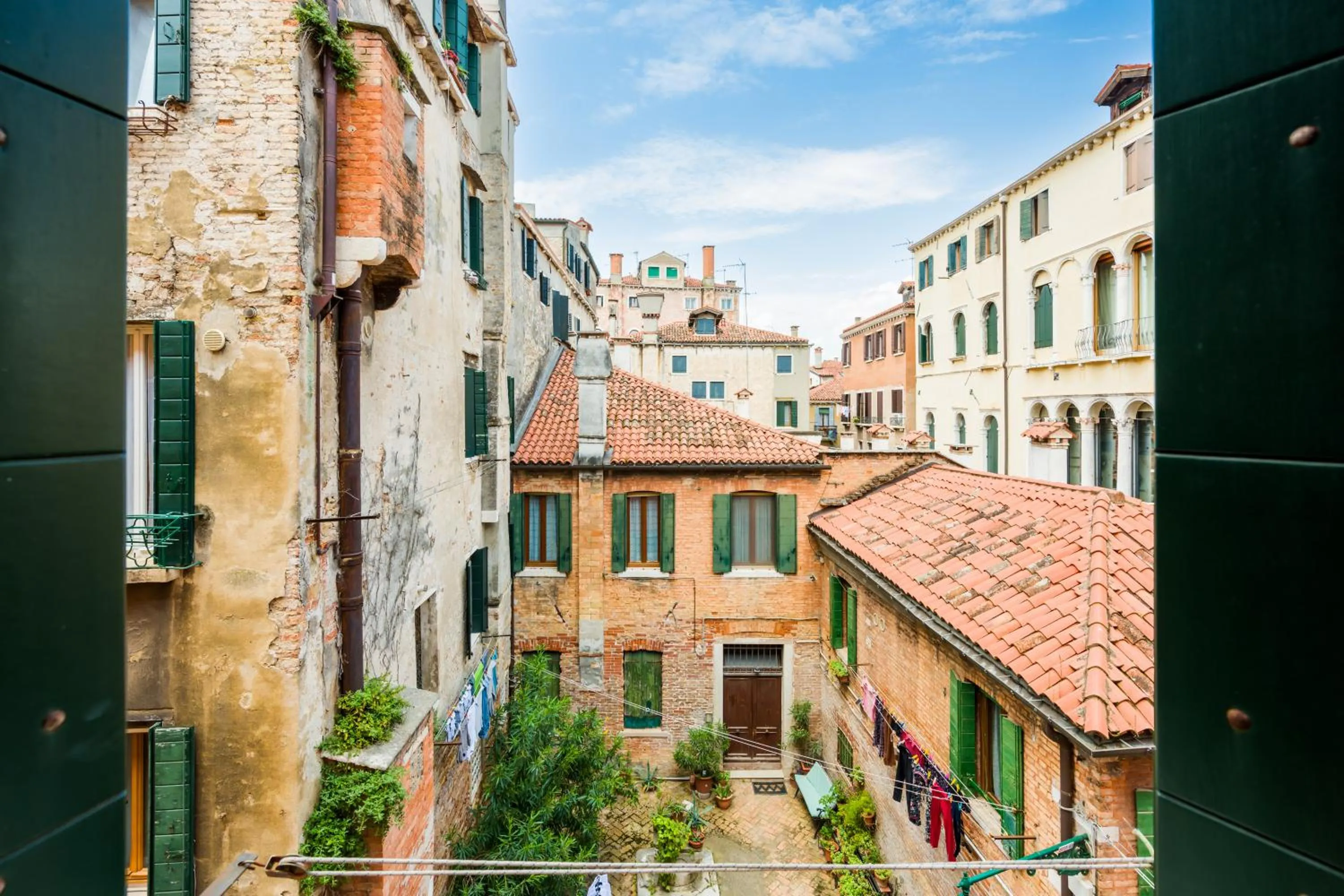 Neighbourhood in San Polo Home