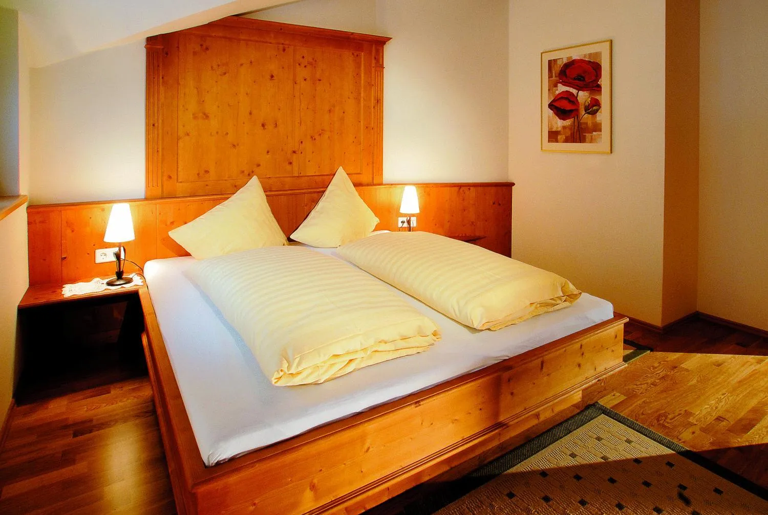 Bed in Tonis Appartements am Achensee