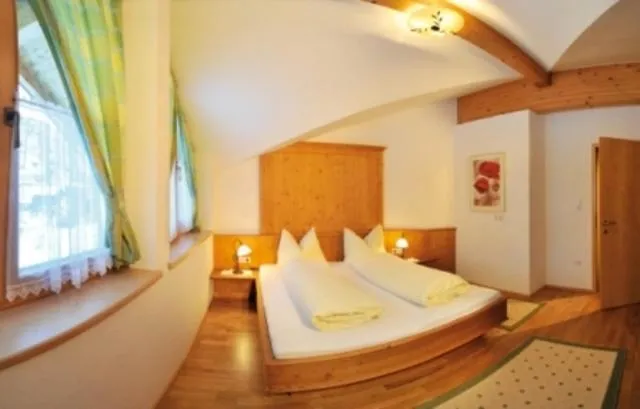 Bed in Tonis Appartements am Achensee