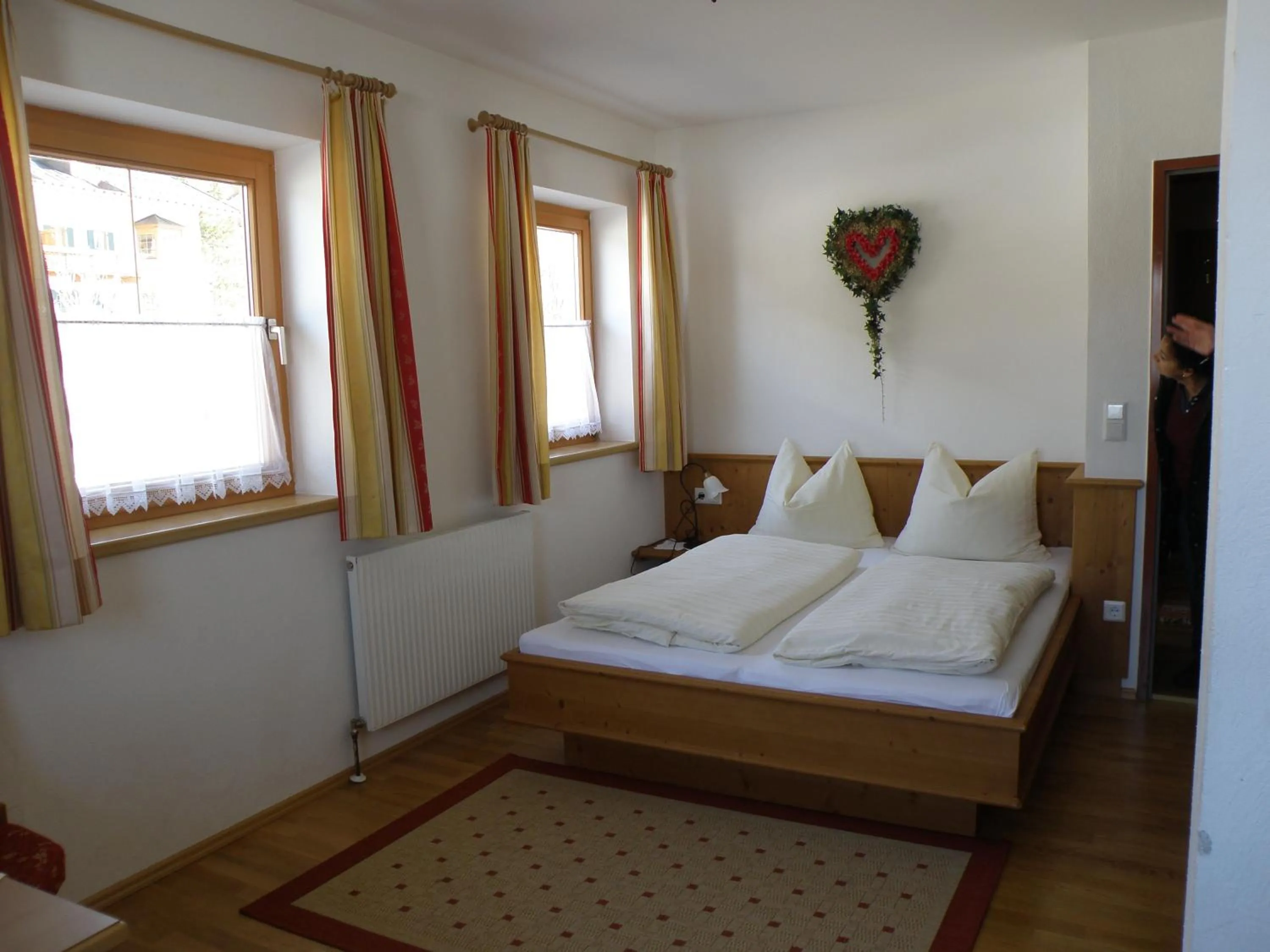 Bed in Tonis Appartements am Achensee