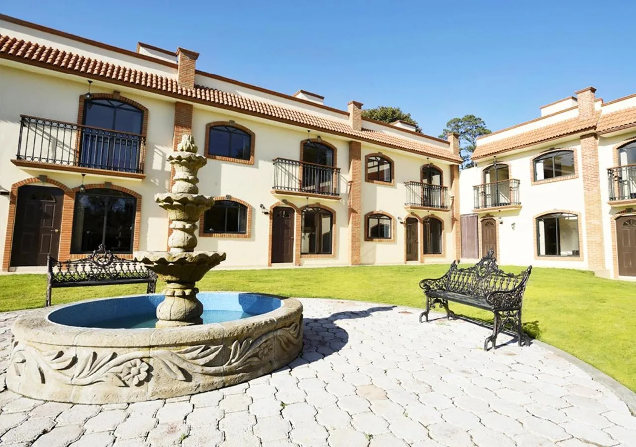 Property building in Hotel & Glamping Huasca Sierra Verde