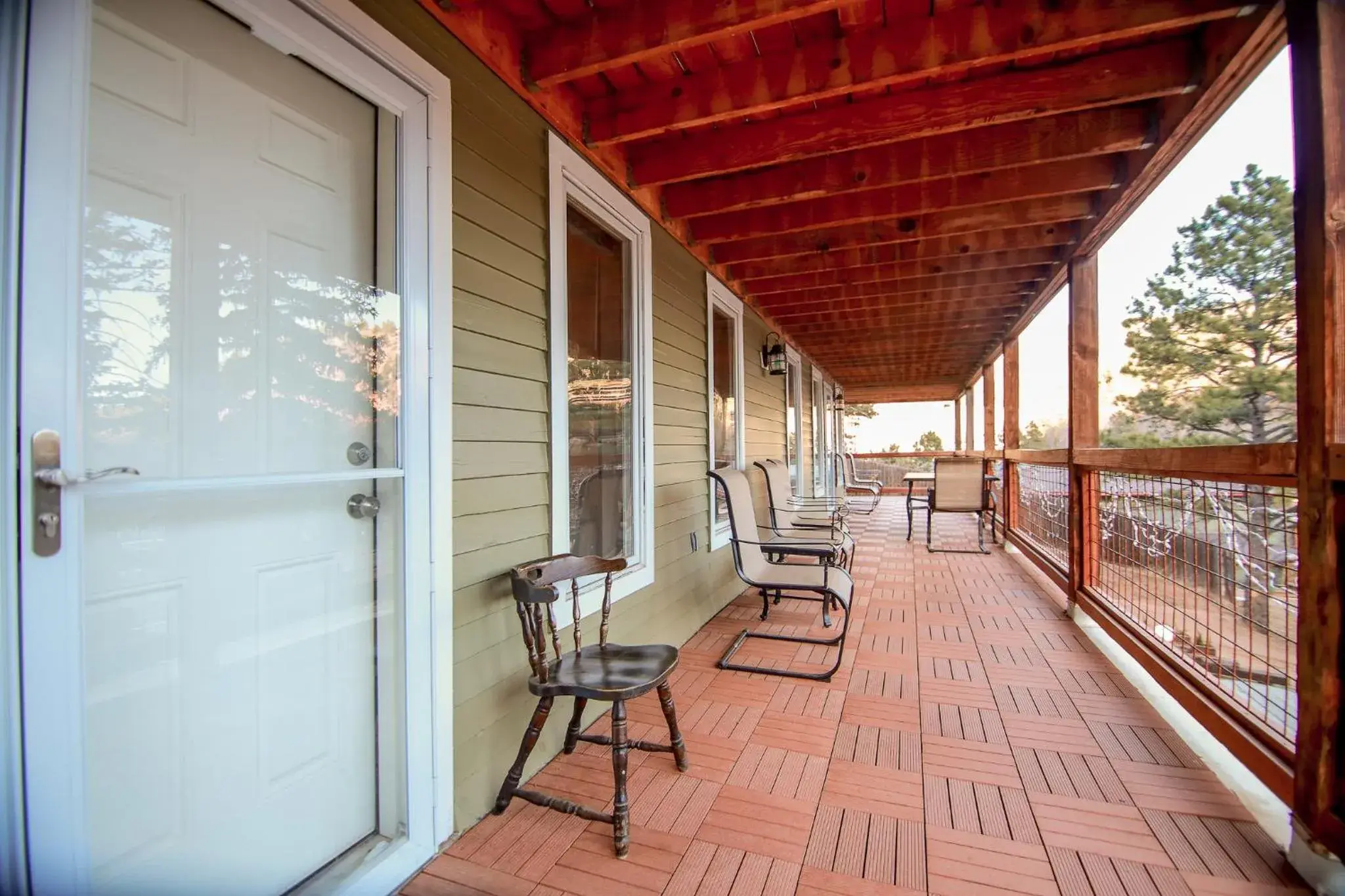 Property building in Green Mountain Falls Lodge Property building in Green Mountain Falls Lodge