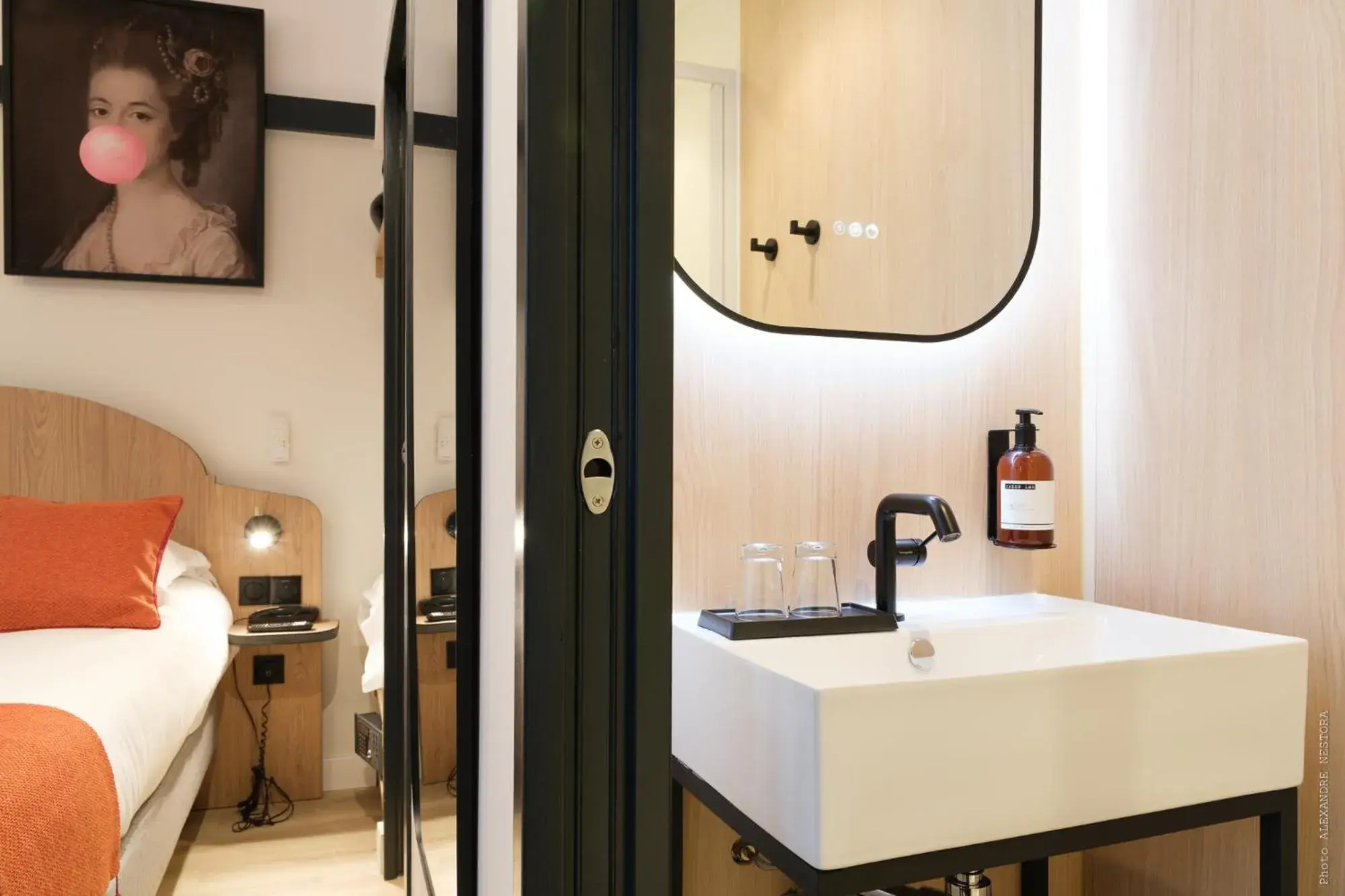 Bed in A l'Hôtel Des Roys Bed in A l'Hôtel Des Roys