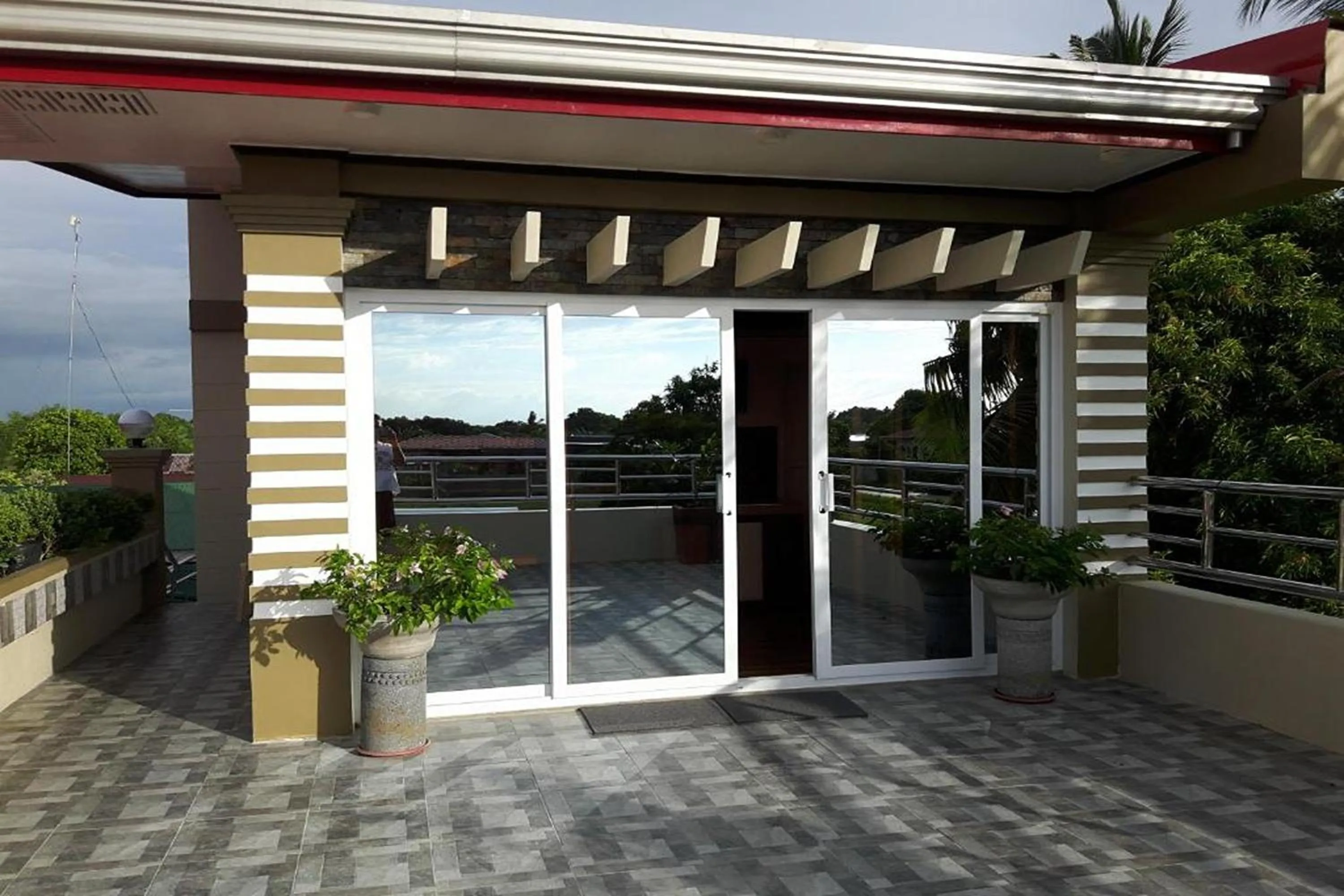Balcony/Terrace in FNT Transient House near Hundred Islands