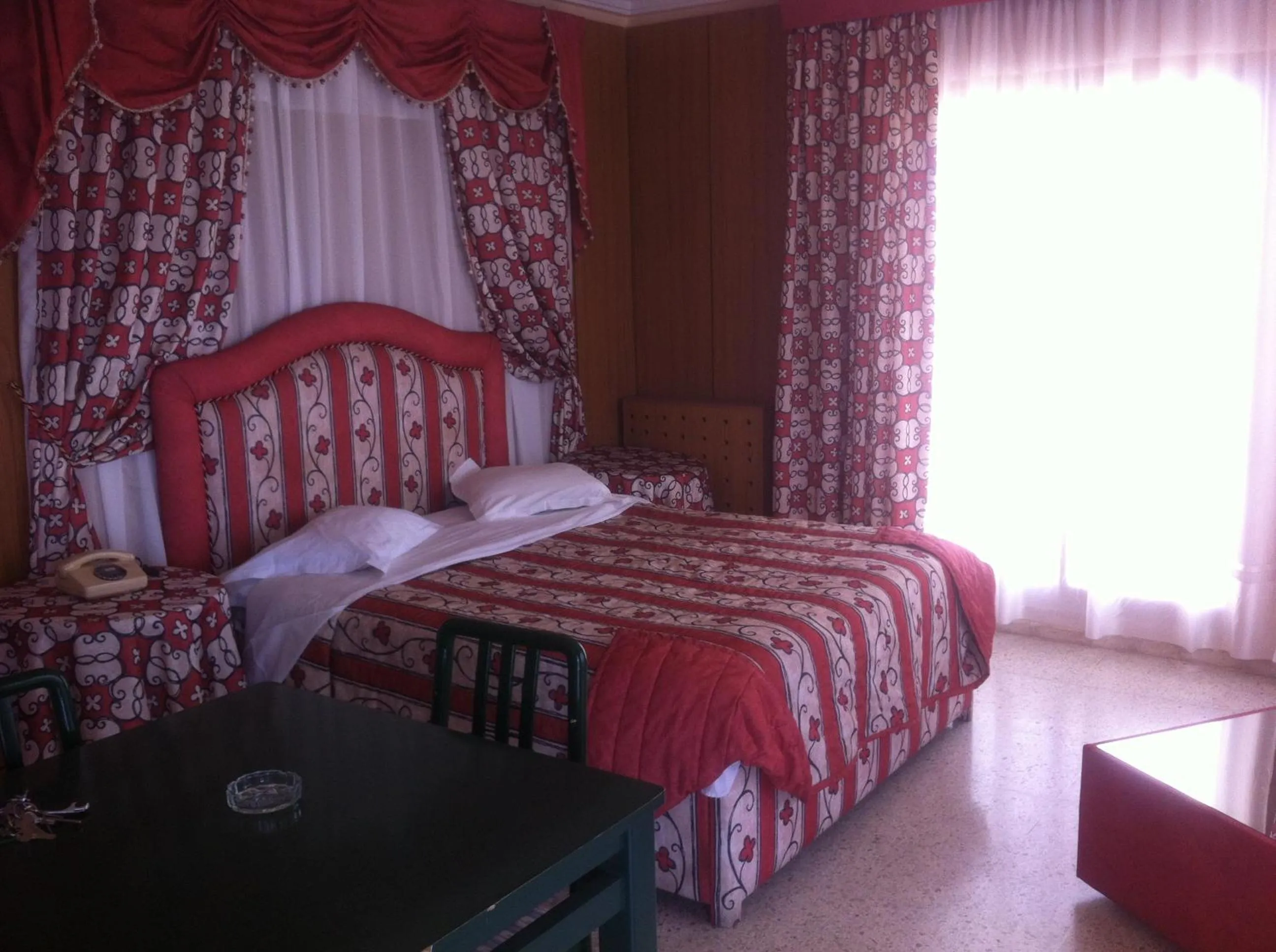 Bed in Residence Boujaafar