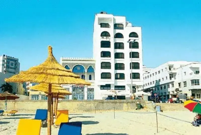 Facade/entrance in Residence Boujaafar Facade/entrance in Residence Boujaafar