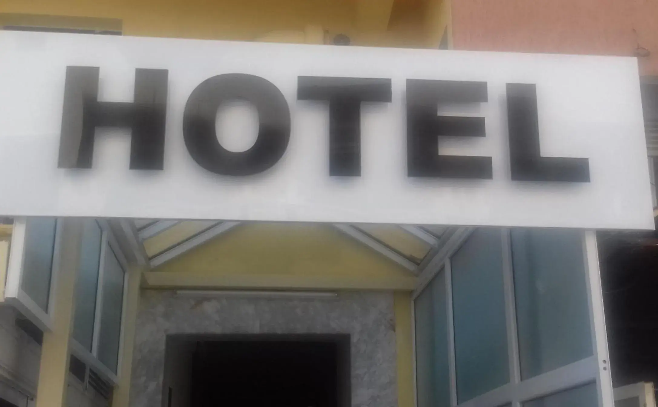 Facade/entrance in Residence Boujaafar Facade/entrance in Residence Boujaafar