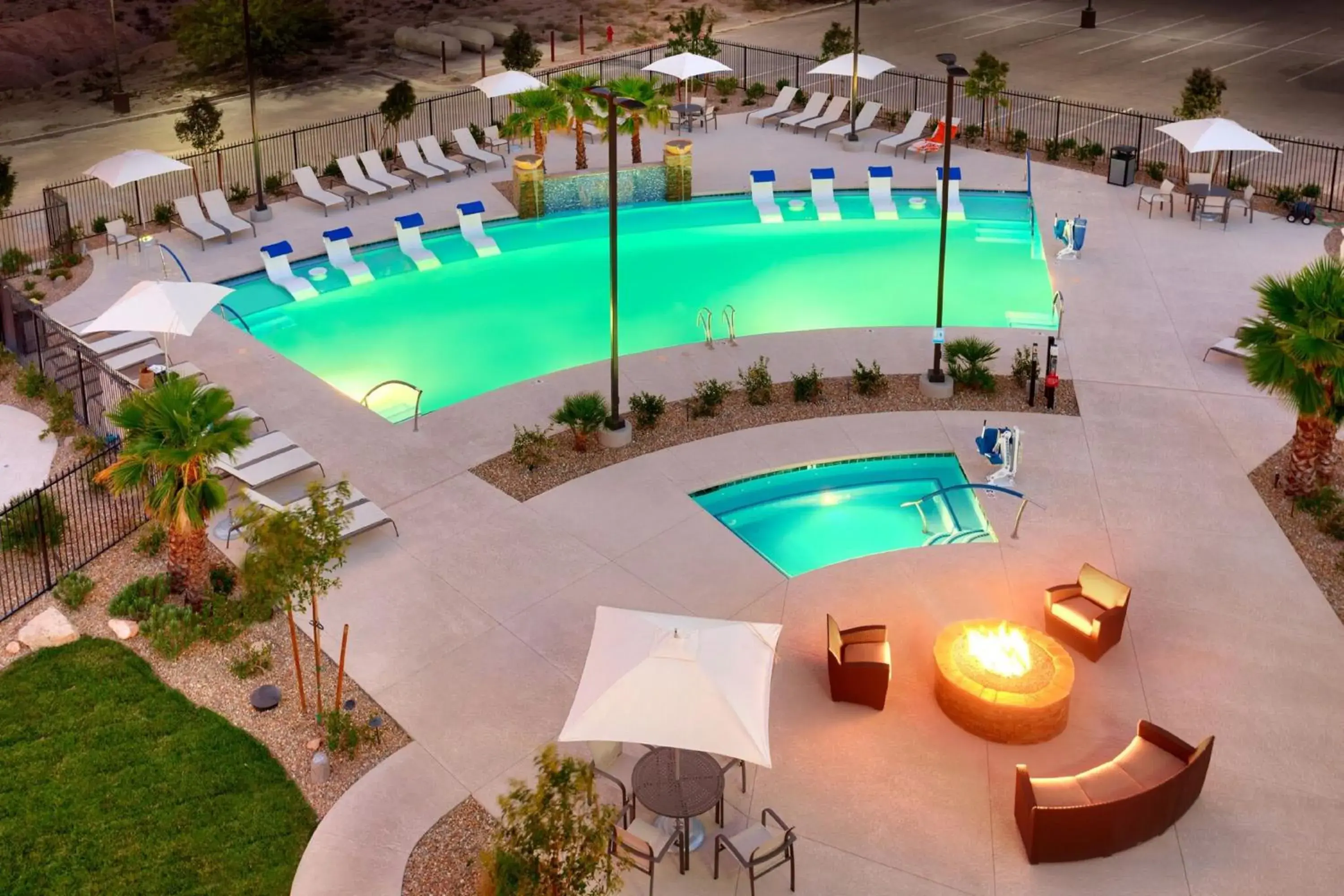 Swimming pool in Hampton Inn & Suites by Hilton Mesquite Swimming pool in Hampton Inn & Suites by Hilton Mesquite
