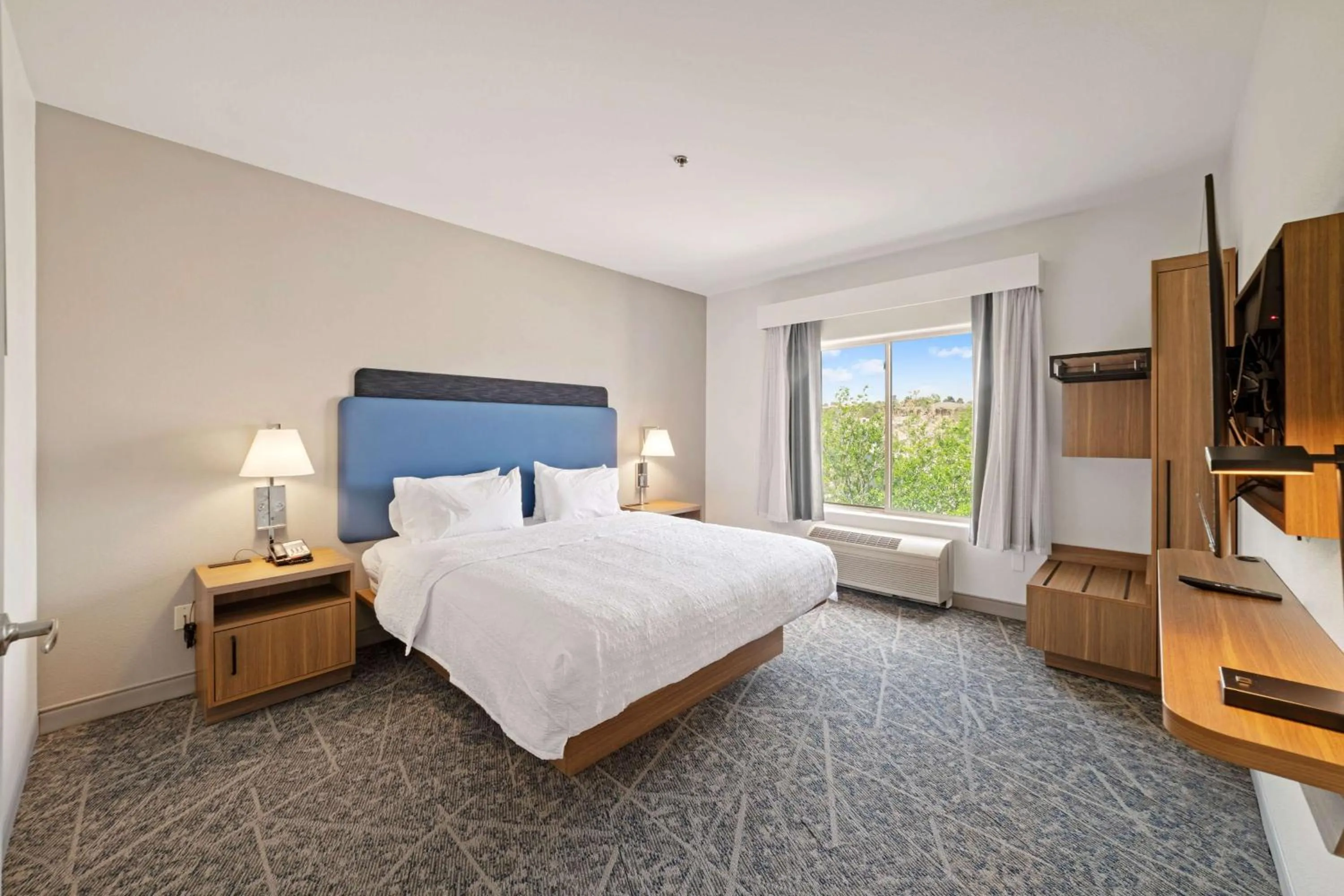 Bed in Holiday Inn Express & Suites Mesquite Nevada, an IHG Hotel