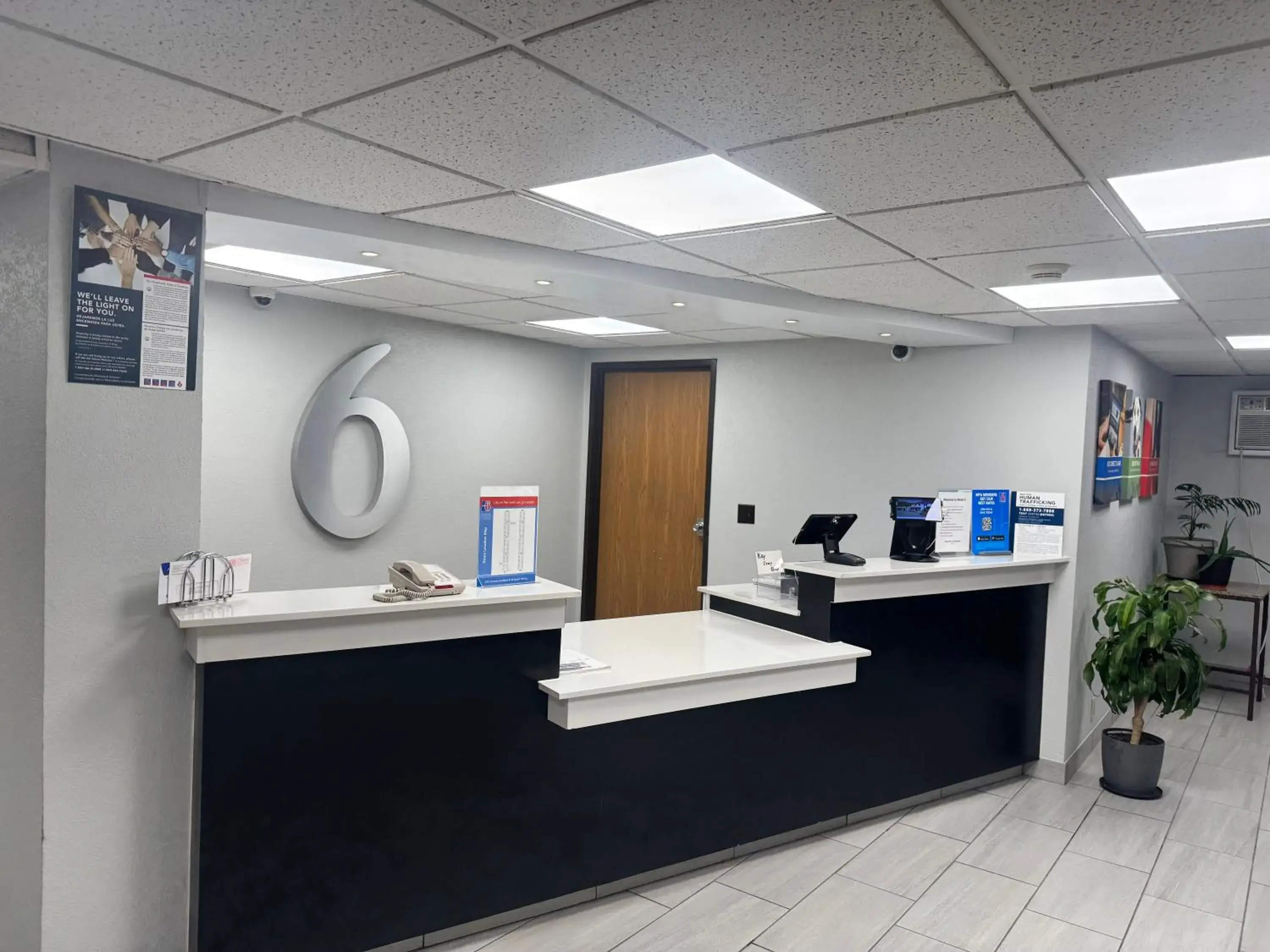 Lobby or reception in Motel 6-Eau Claire, WI Lobby or reception in Motel 6-Eau Claire, WI