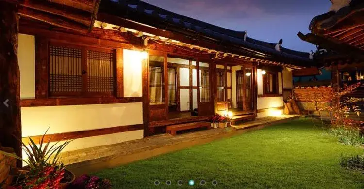 Property building in Gohyundang Property building in Gohyundang