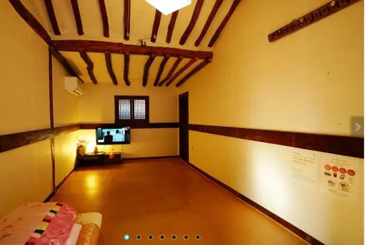 Bed in Gohyundang Bed in Gohyundang