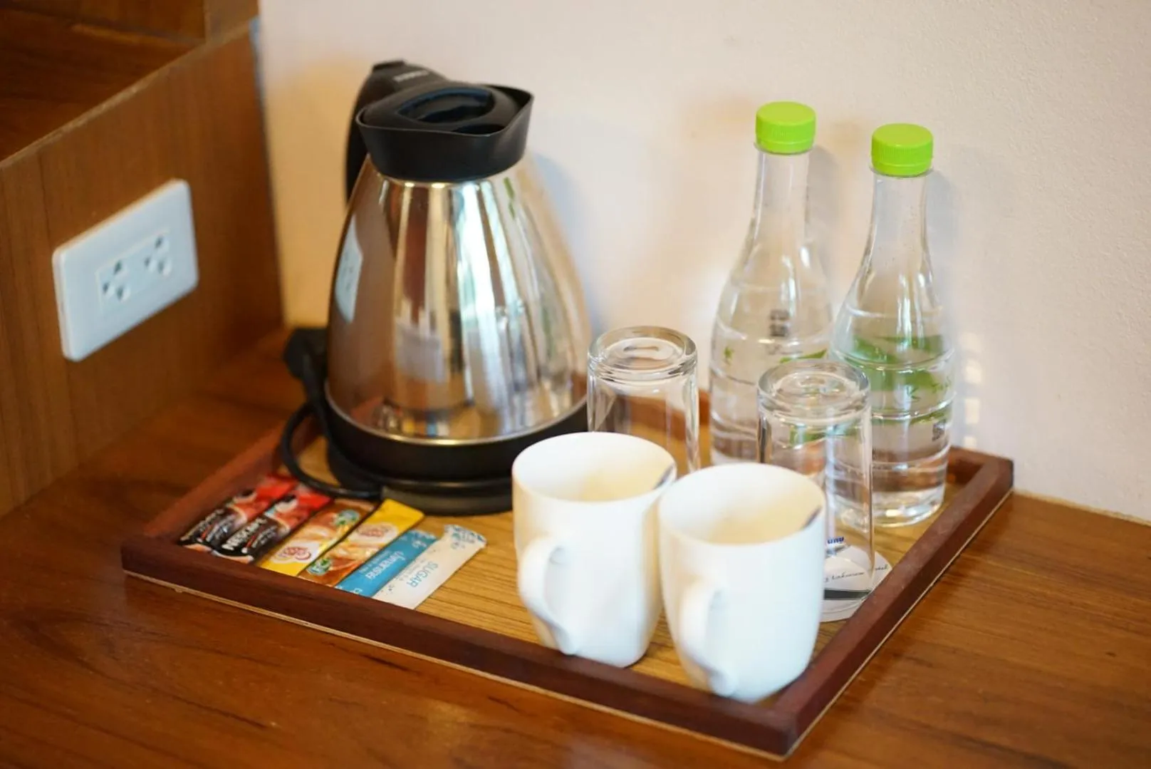 Country Lake View Hotel