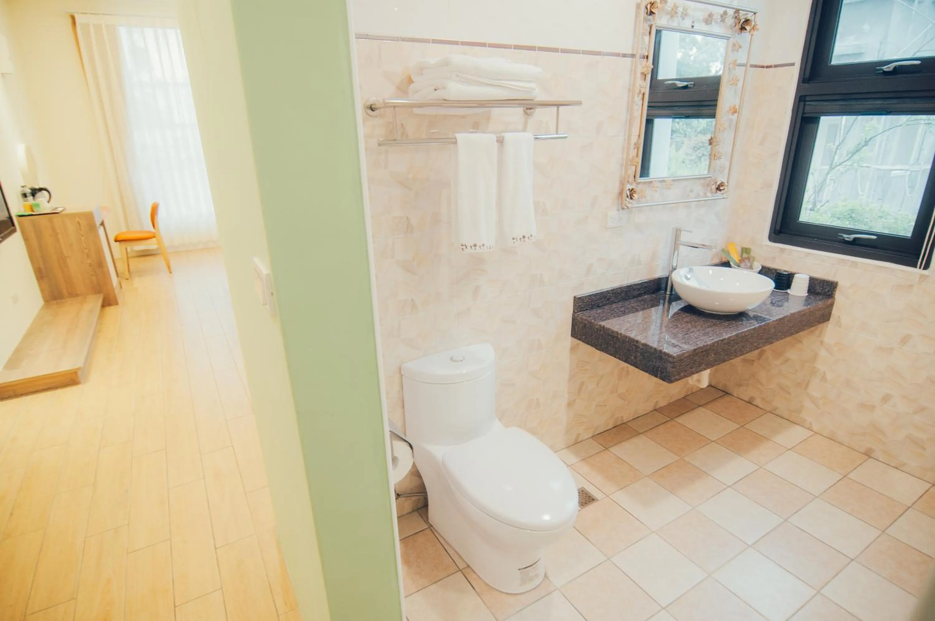 Shower in Zai Yan Yan 259 B&B