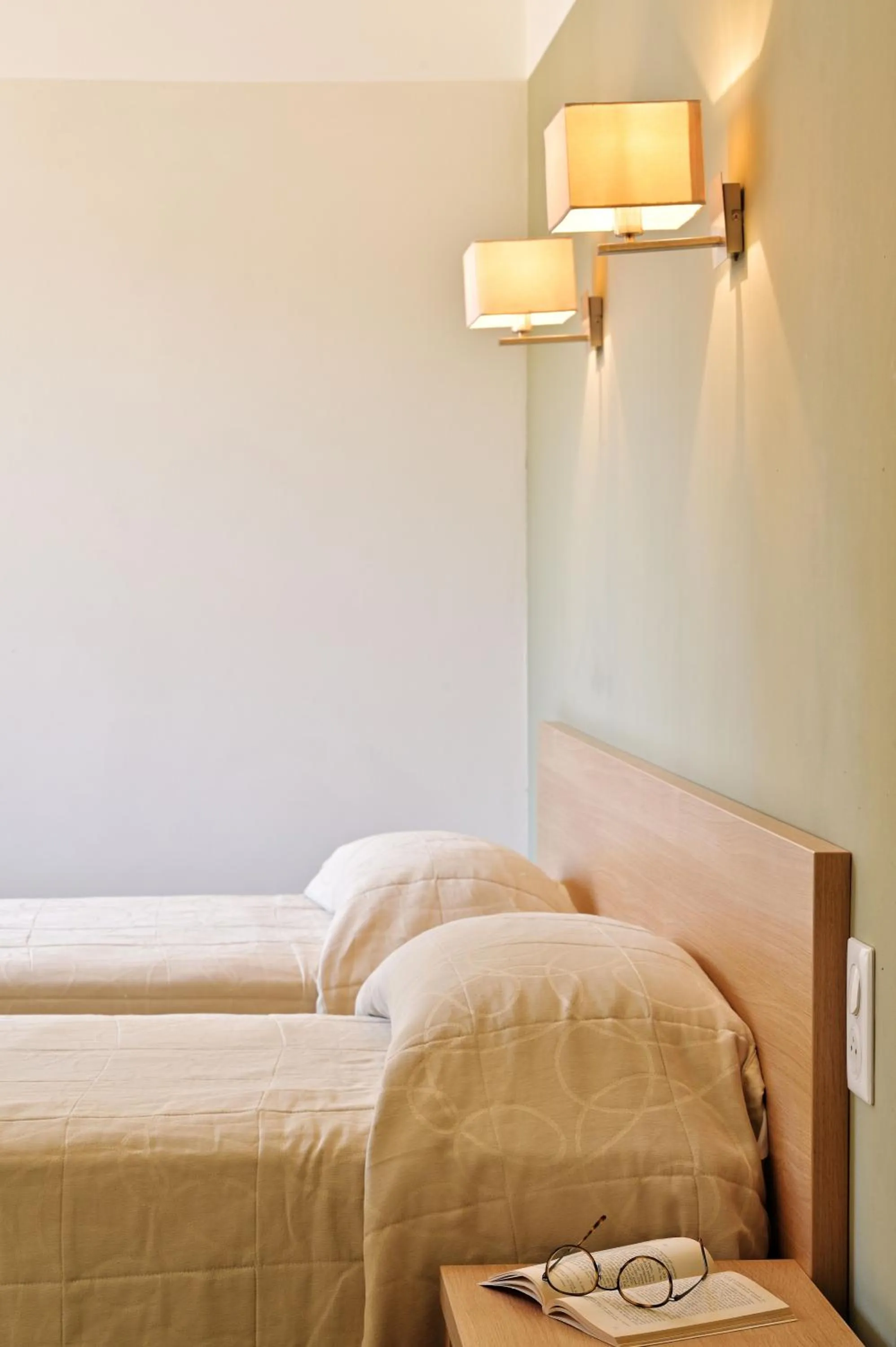 Bed in Hôtel de Porticcio