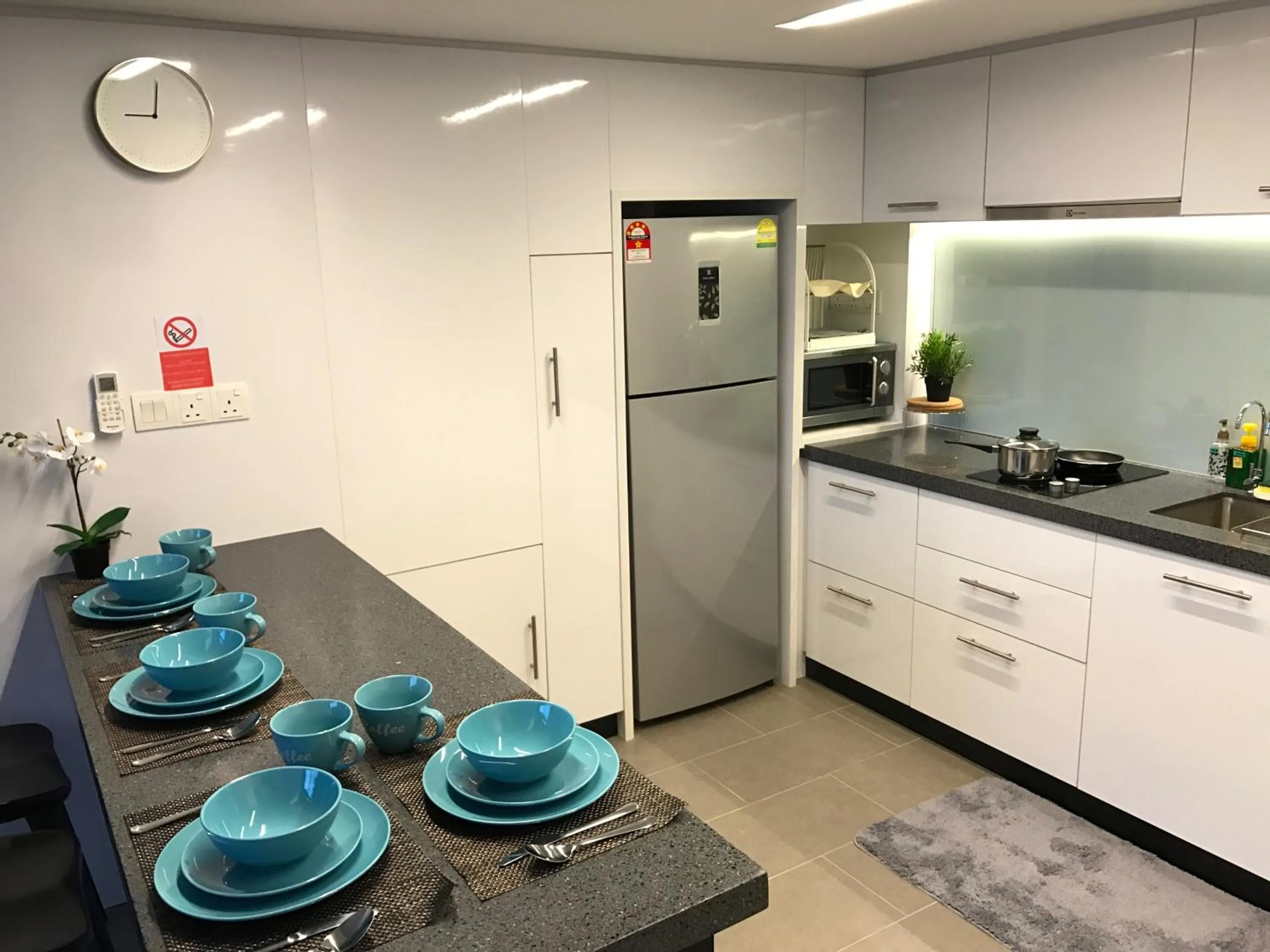 Kitchen or kitchenette in KL Sentral Bangsar Suites EST BY PSM LUXURY SUITES