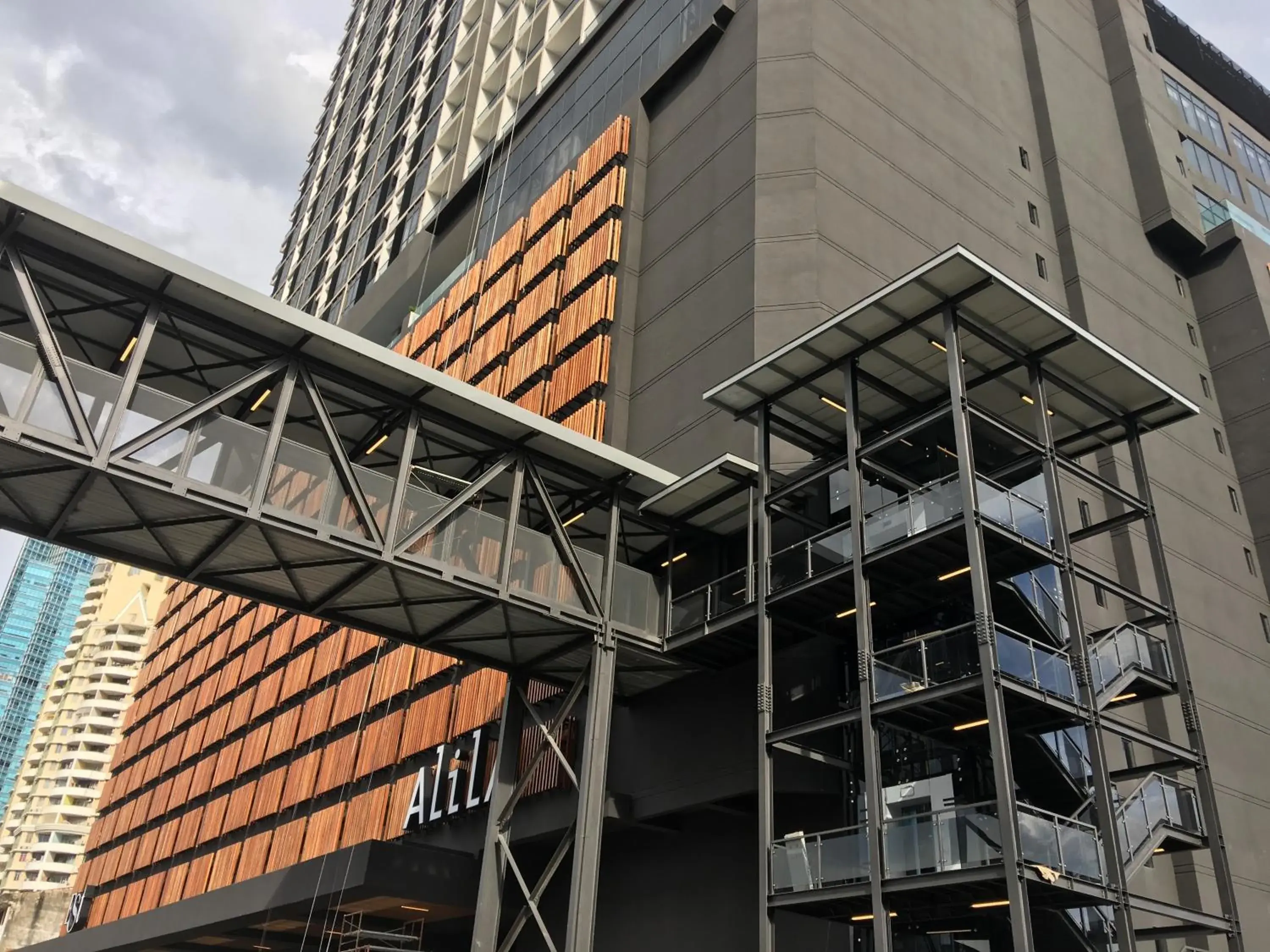 Property building in KL Sentral Bangsar Suites EST BY PSM LUXURY SUITES Property building in KL Sentral Bangsar Suites EST BY PSM LUXURY SUITES