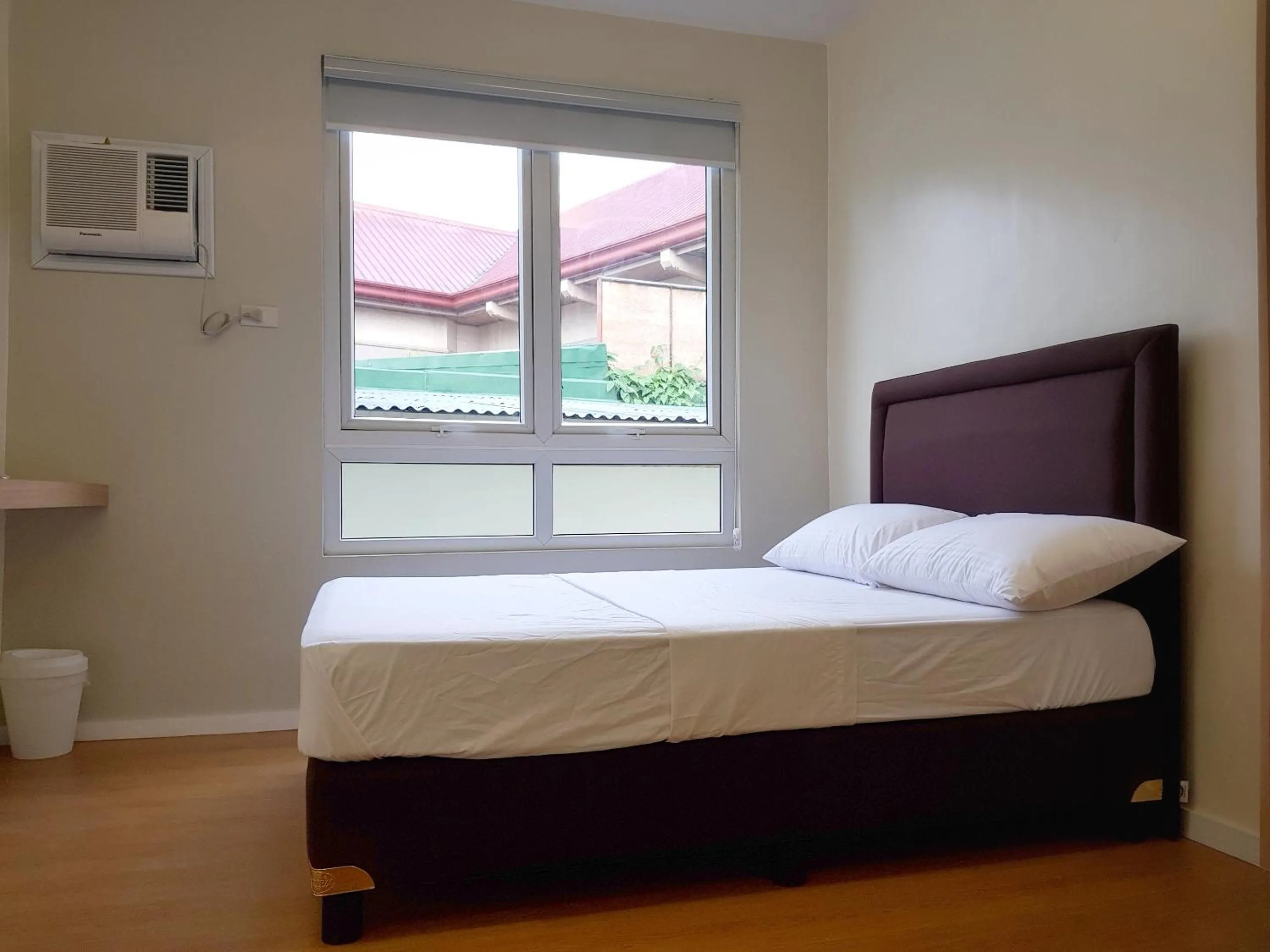 Bed in The Leaf House