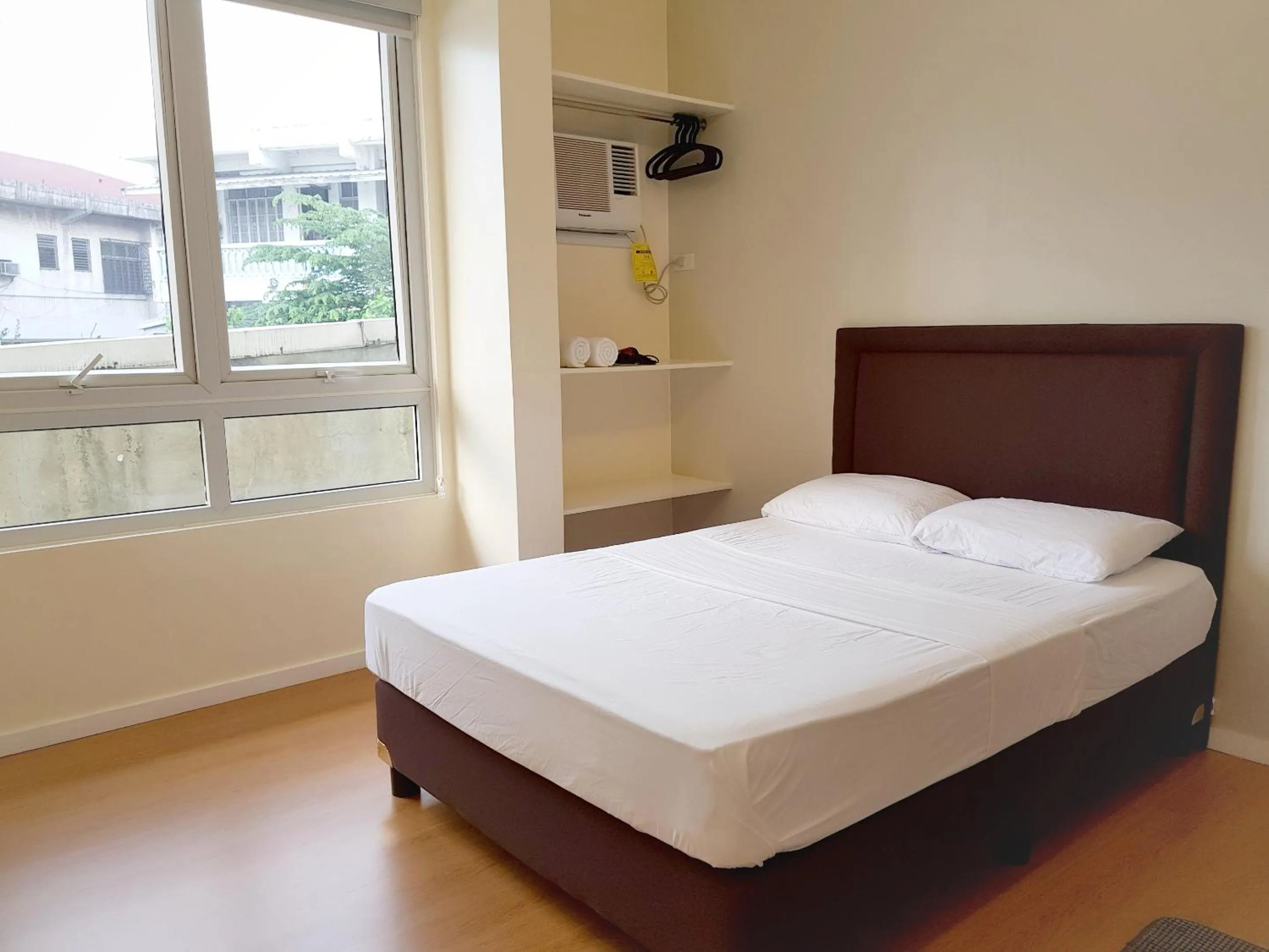 Bed in The Leaf House