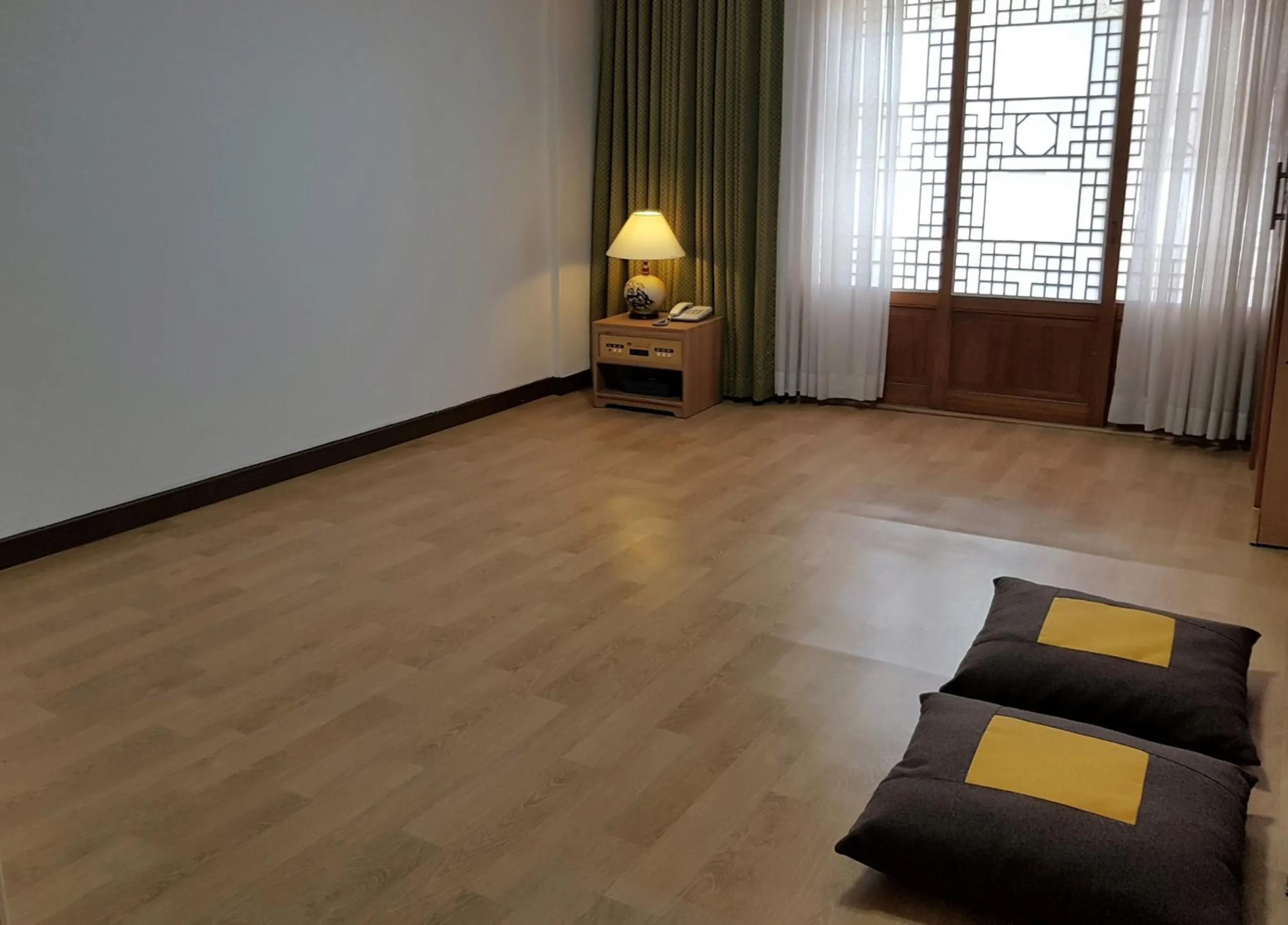 Bed in Pearl Hotel Jeju