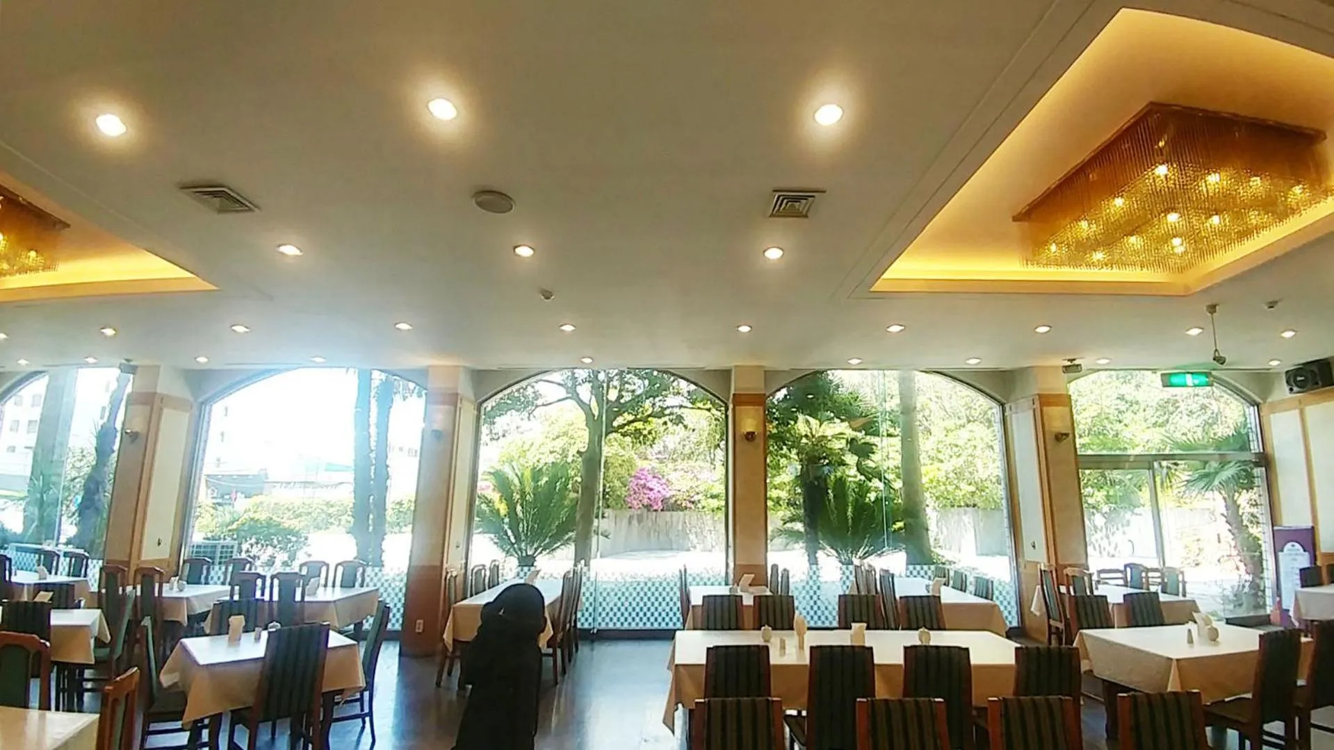 Restaurant/places to eat in Pearl Hotel Jeju