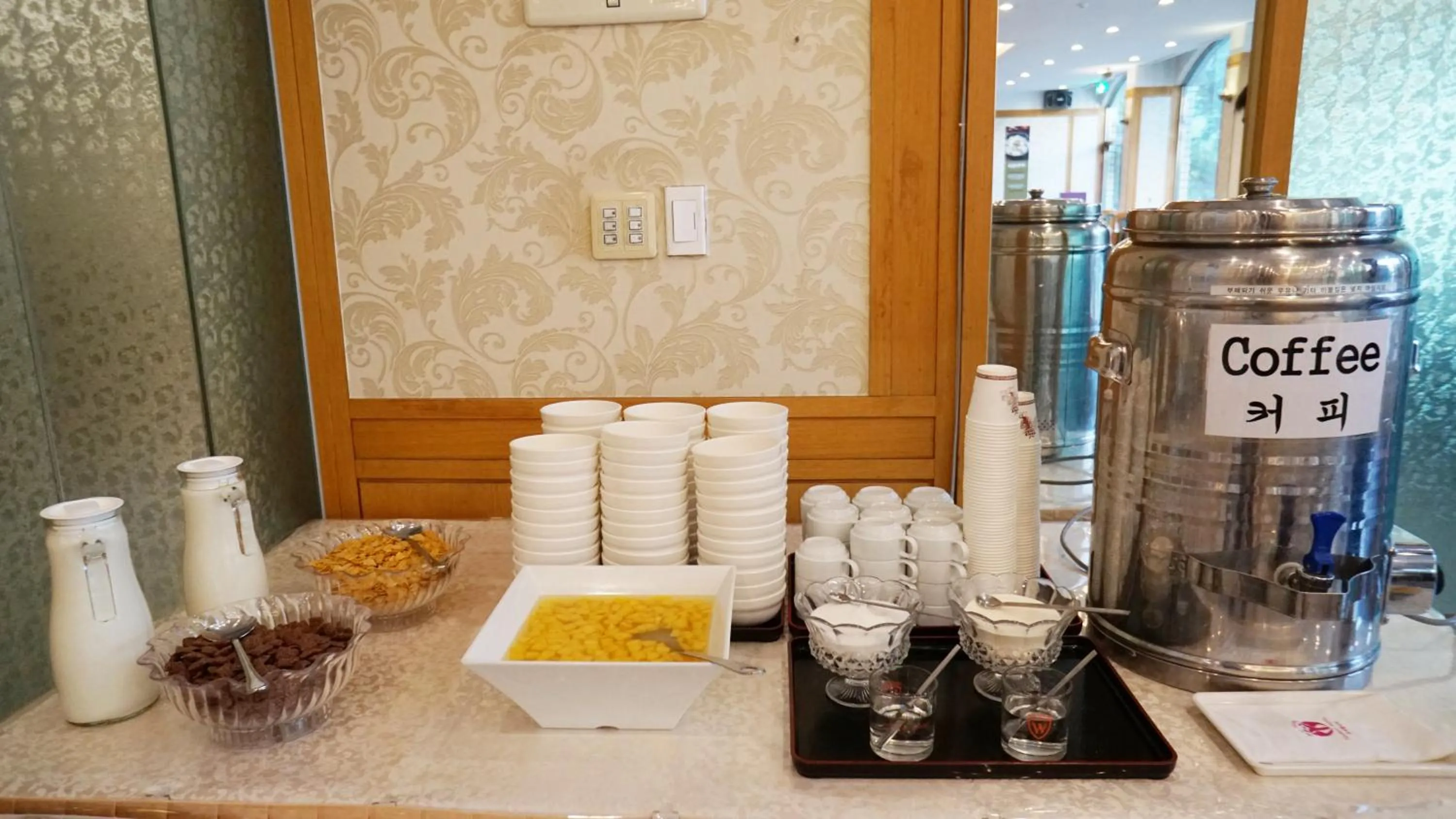 Breakfast in Pearl Hotel Jeju