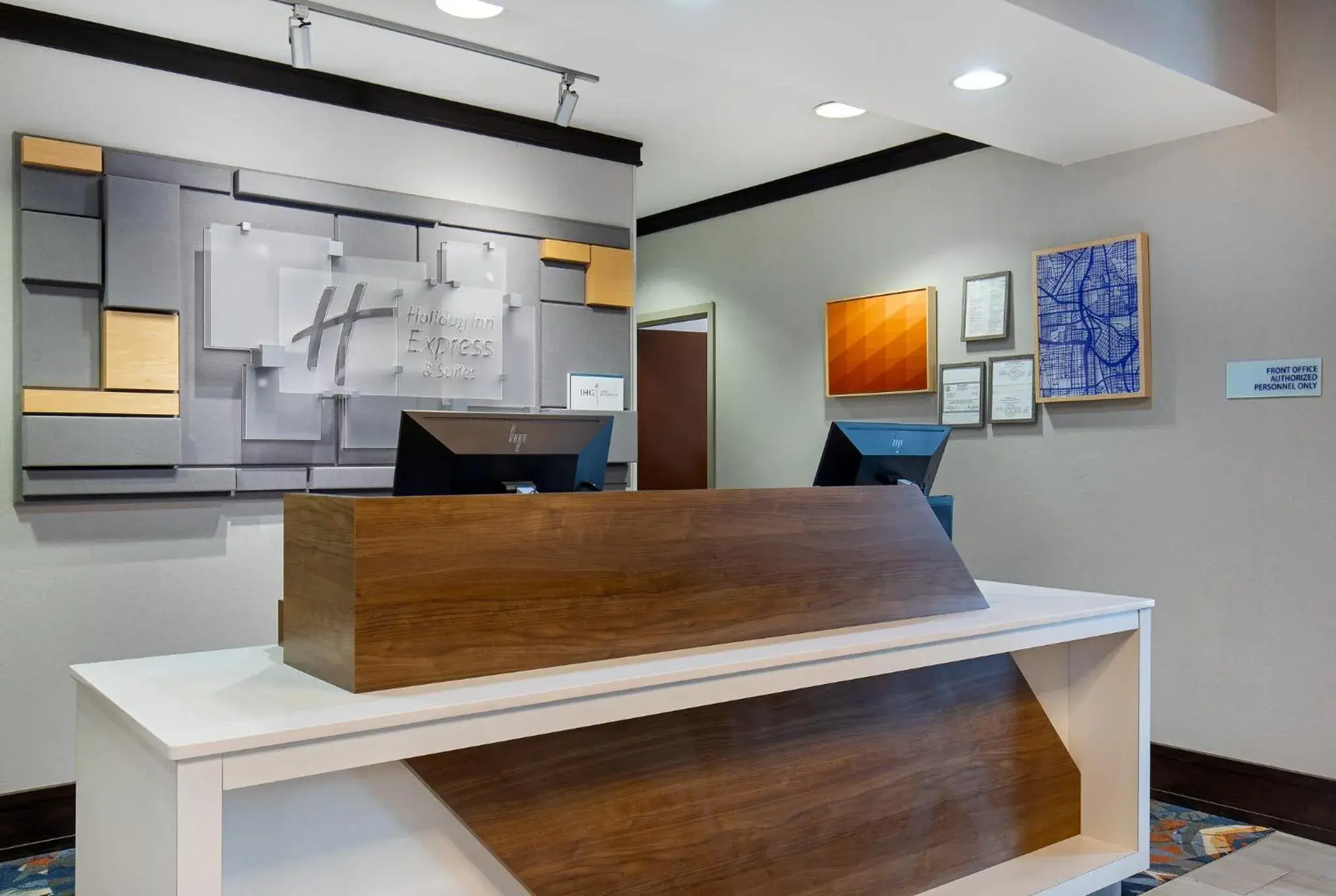 Property building in Holiday Inn Express Hotel & Suites Ooltewah Springs - Chattanooga by IHG Property building in Holiday Inn Express Hotel & Suites Ooltewah Springs - Chattanooga by IHG