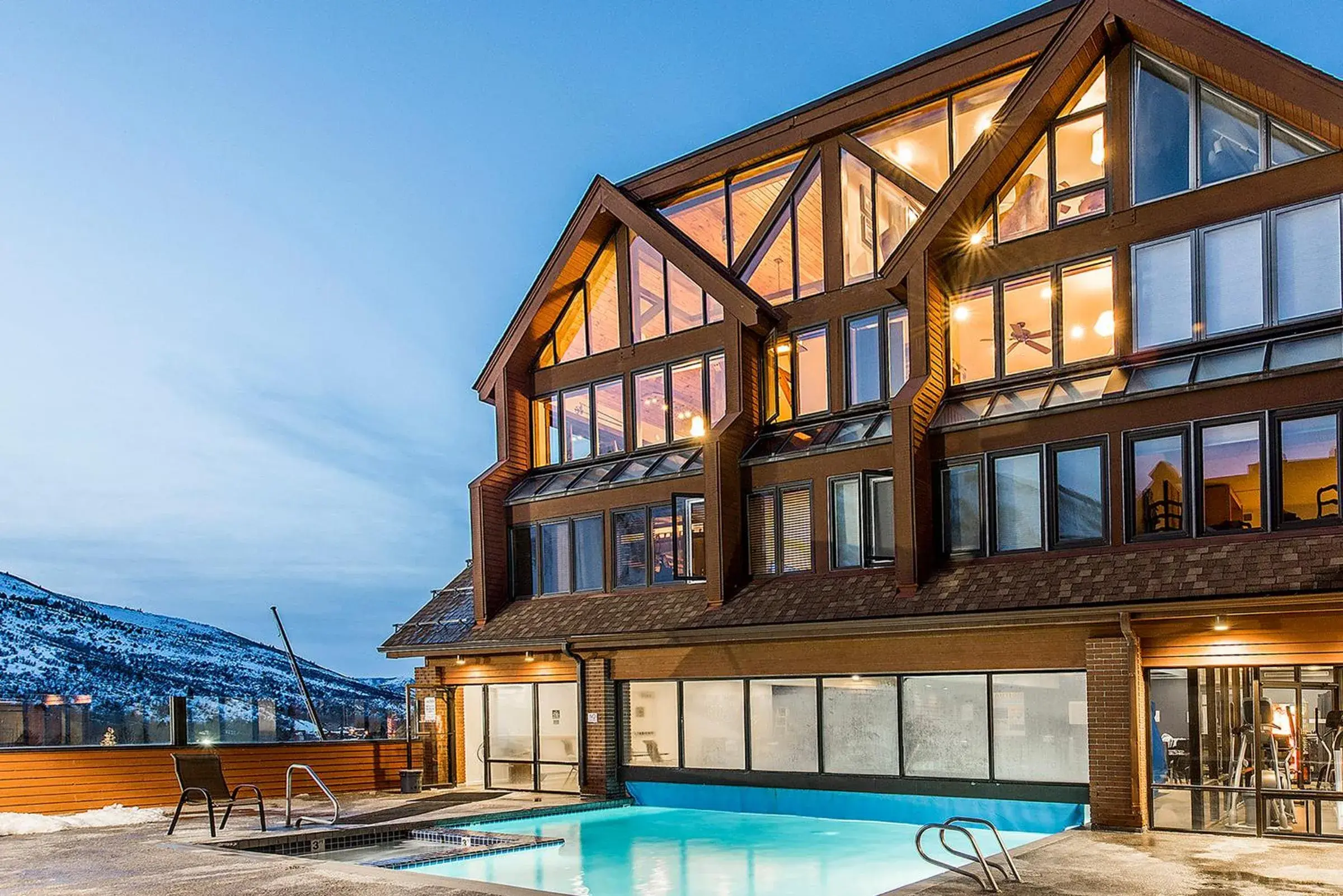 Swimming pool, Property Building in The Lodge at the Mountain Village