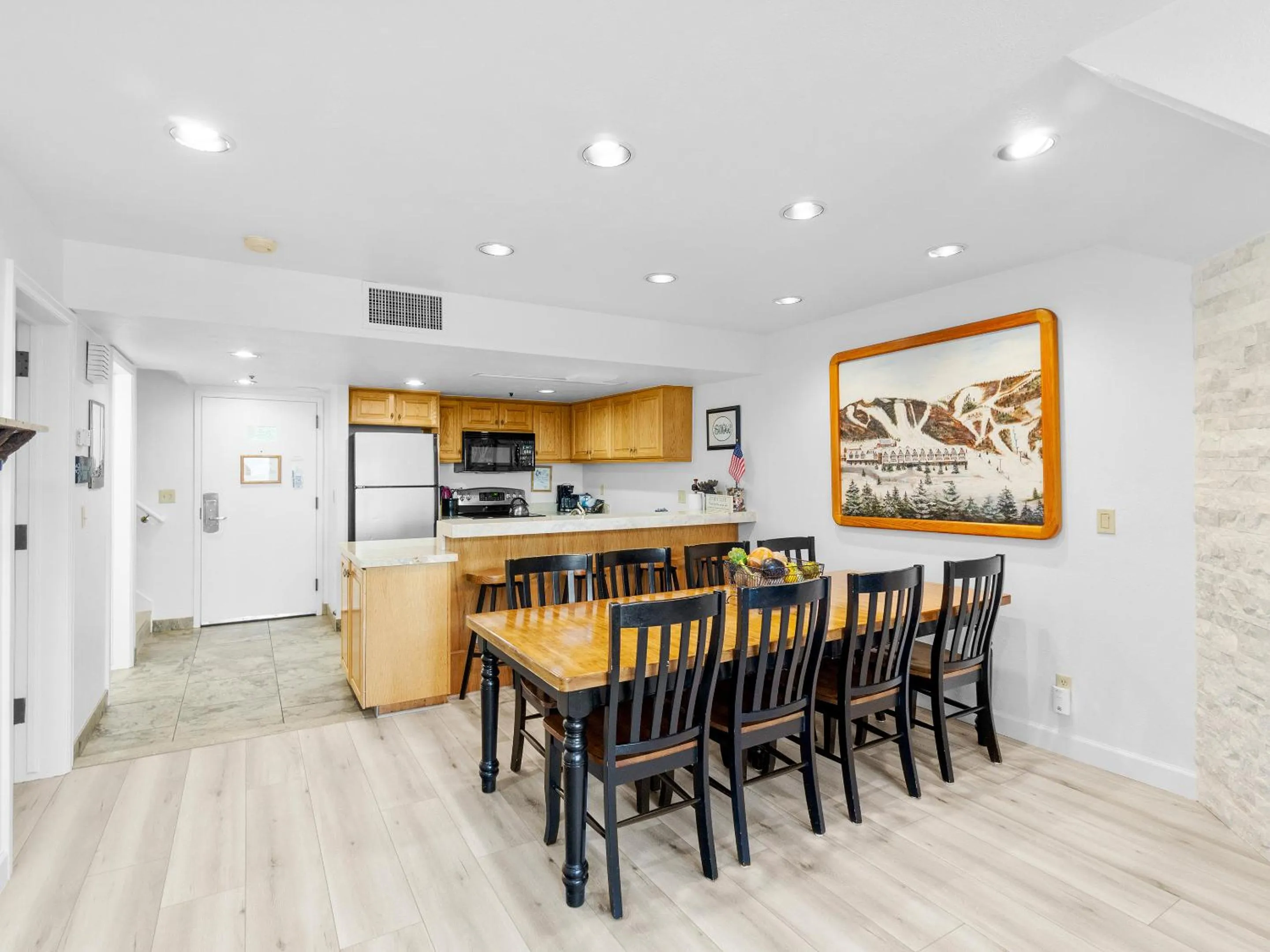 Kitchen or kitchenette in The Lodge at the Mountain Village by All Seasons Resort Lodging