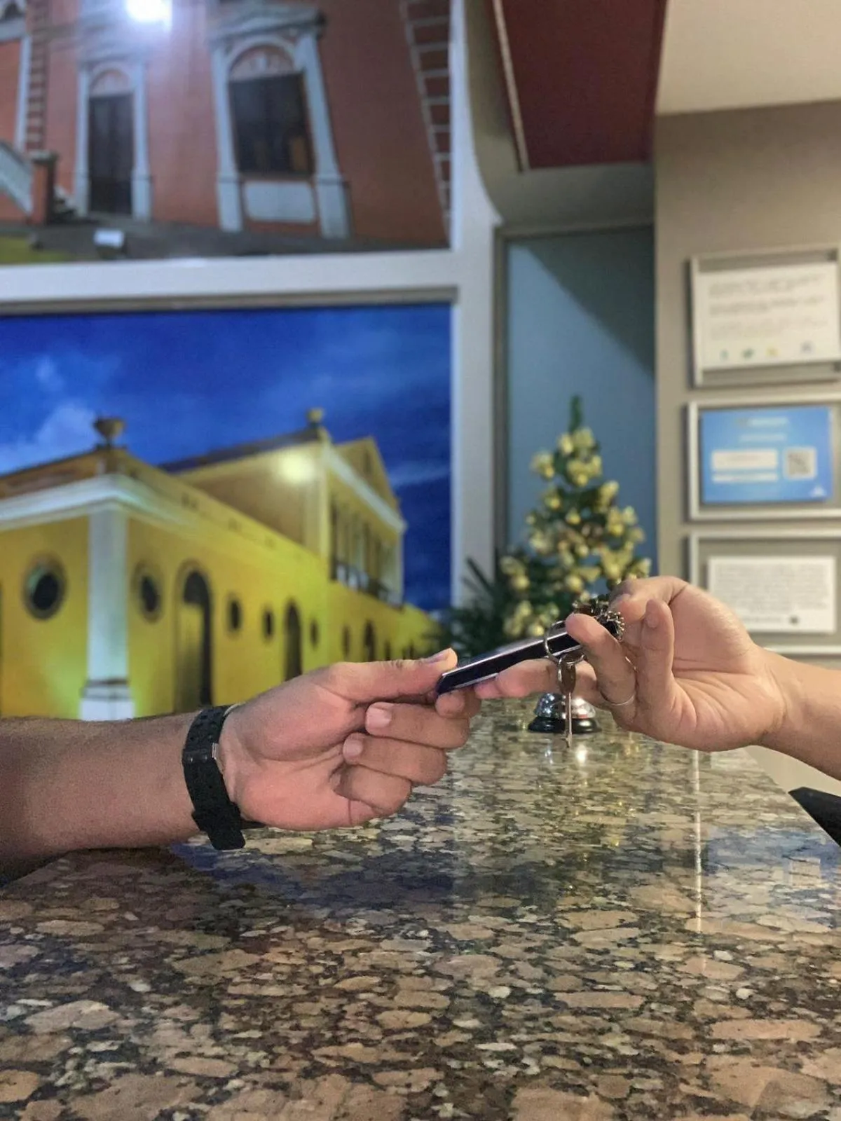 People in Oscar Hotel