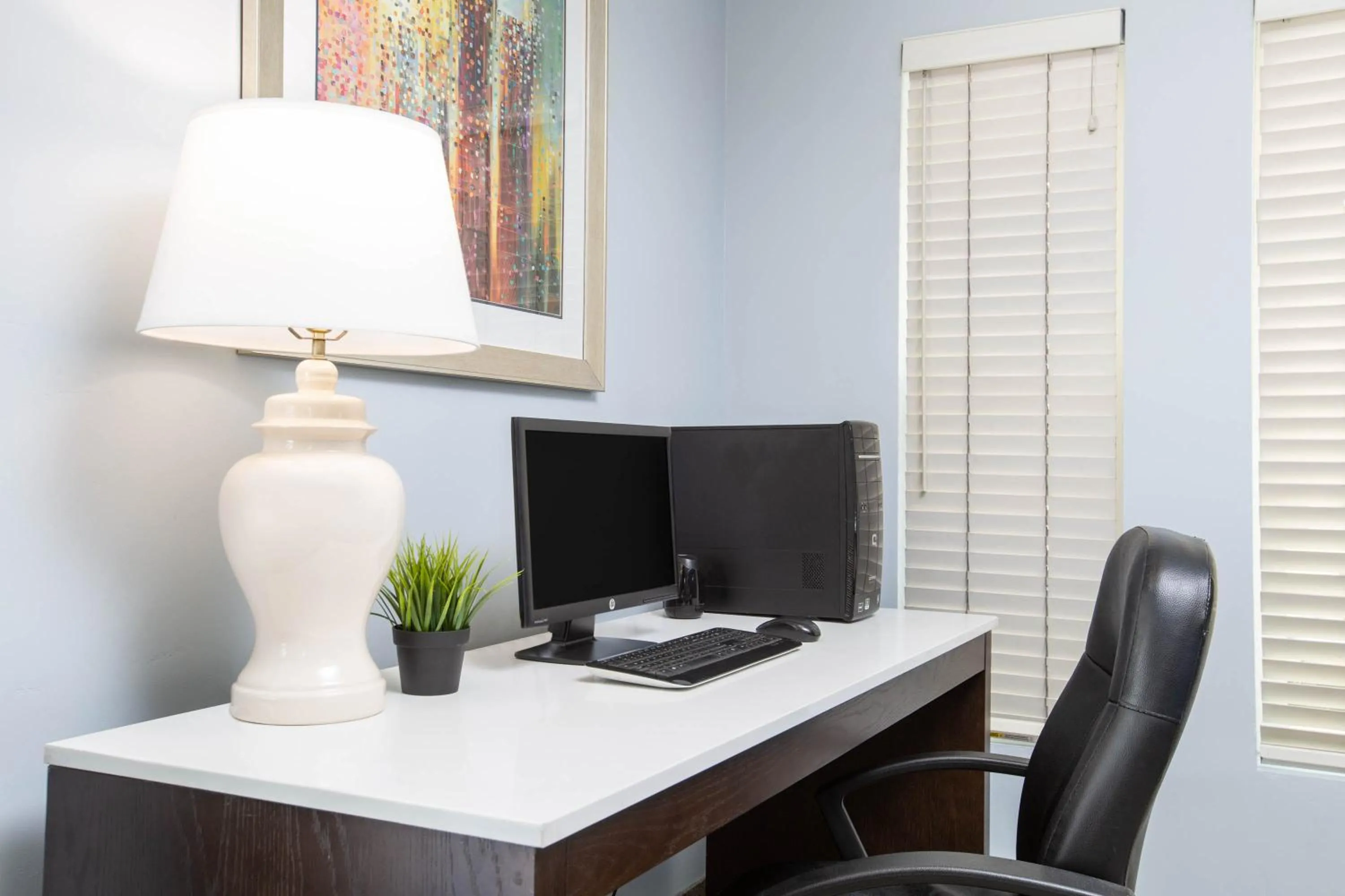 Lobby or reception in Baymont by Wyndham San Diego Downtown