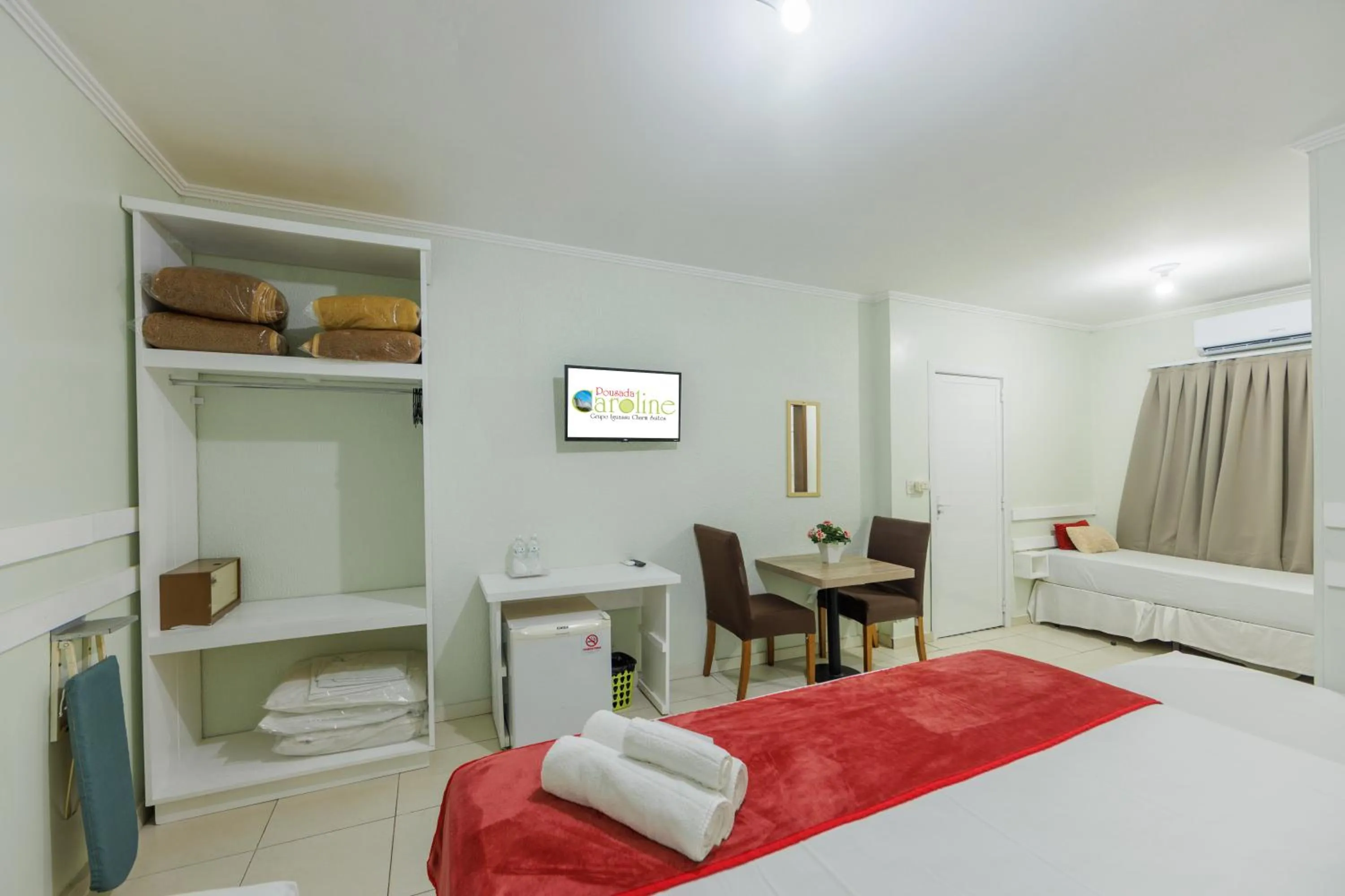 Photo of the whole room, Bed in Hotel e Pousada Caroline